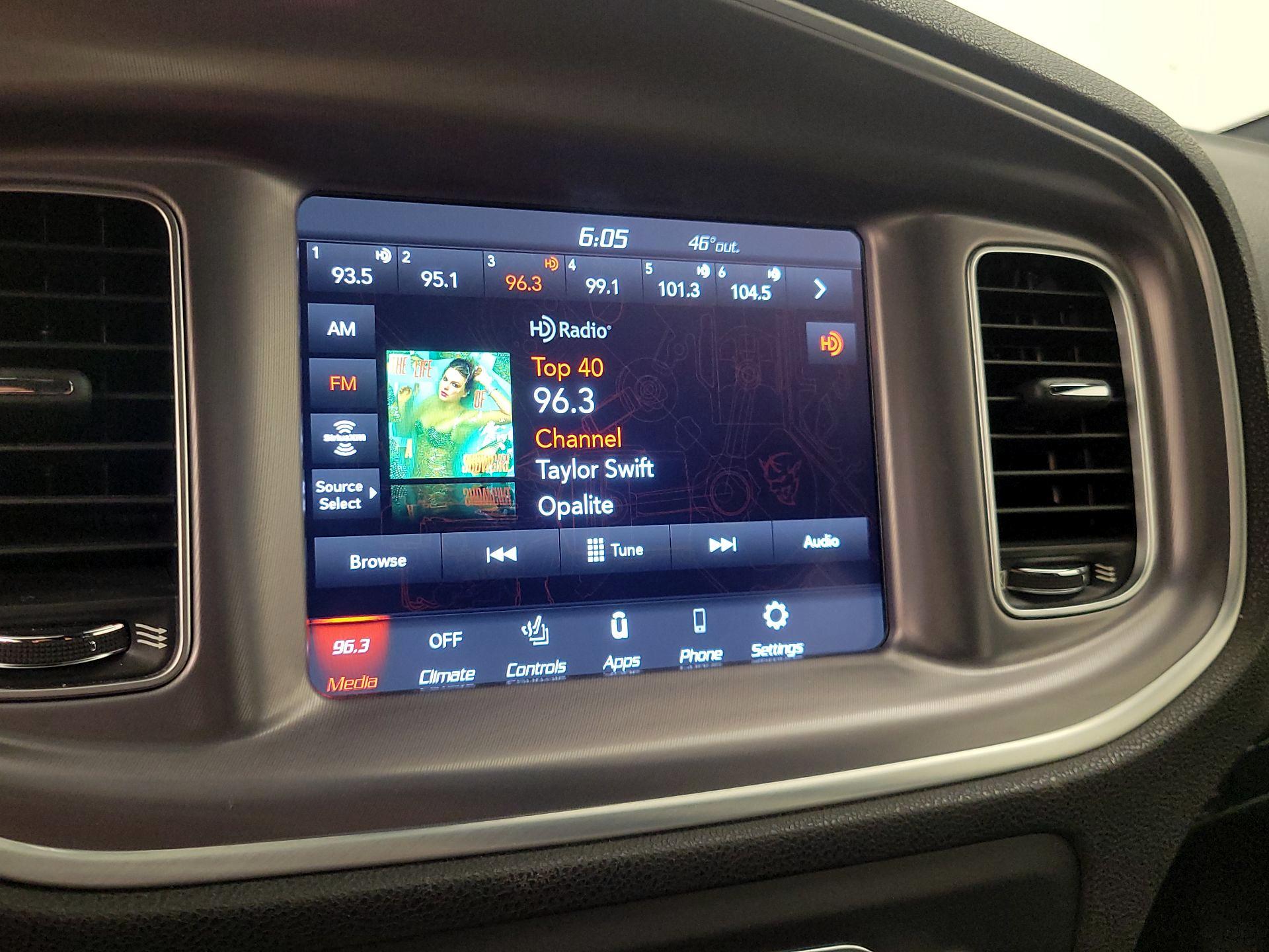 Thumbnail: 2020 Dodge Charger - 15