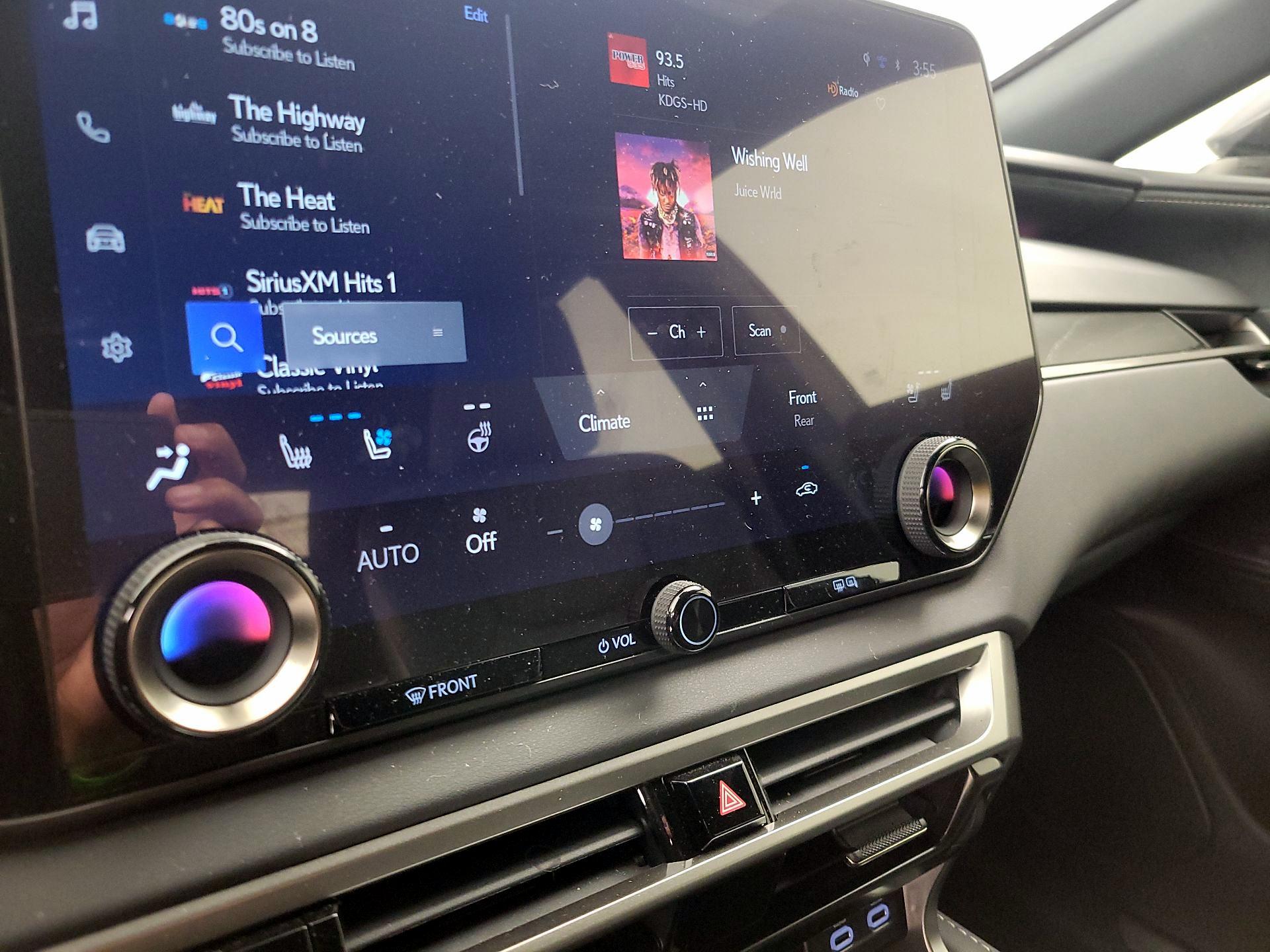 Thumbnail: 2023 Lexus RX - 17