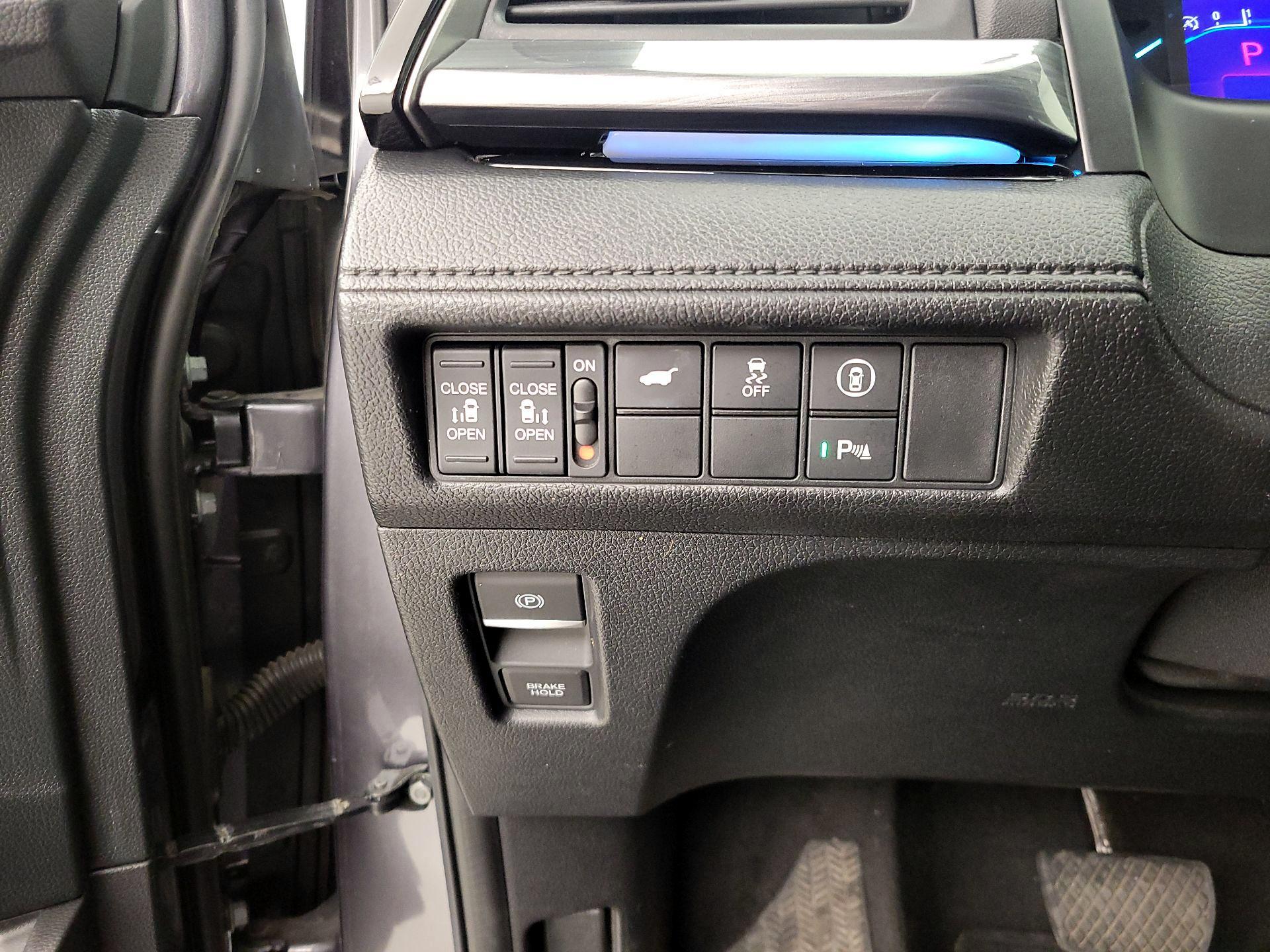 Thumbnail: 2023 Honda Odyssey - 13