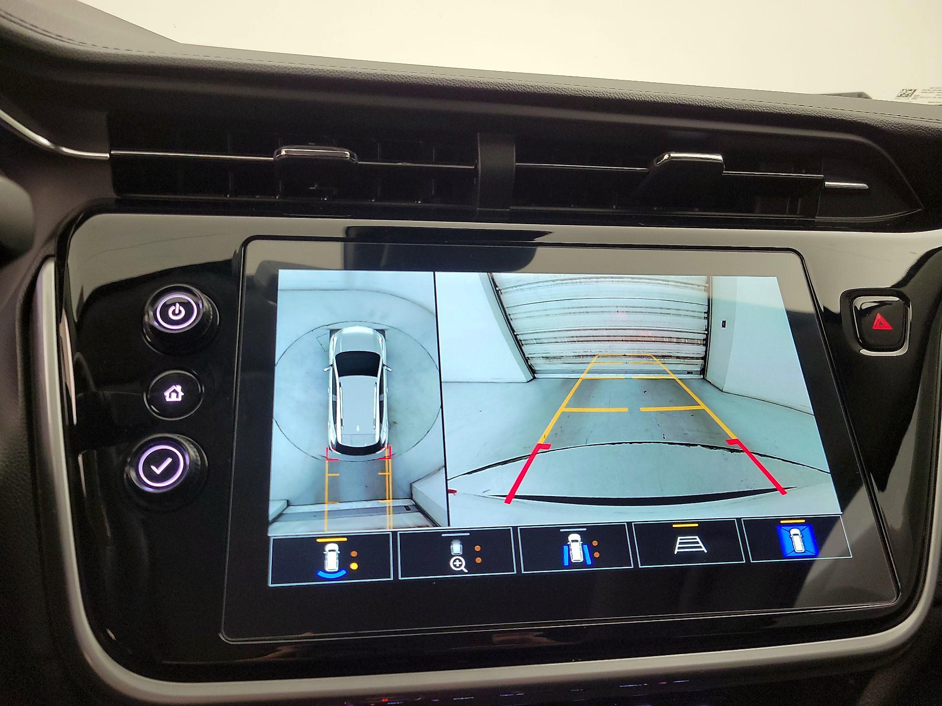 Thumbnail: 2023 Chevrolet Bolt EUV - 15