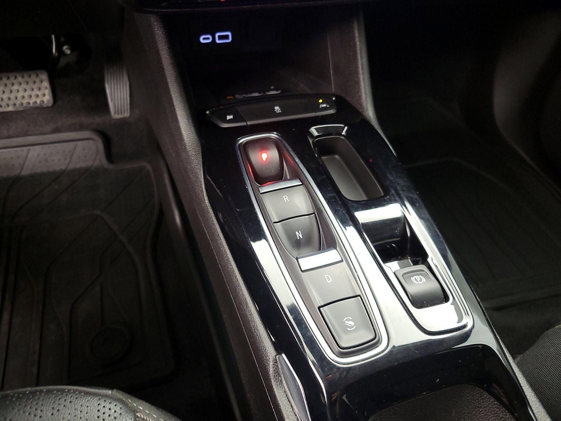 Thumbnail: 2023 Chevrolet Bolt EUV - 18