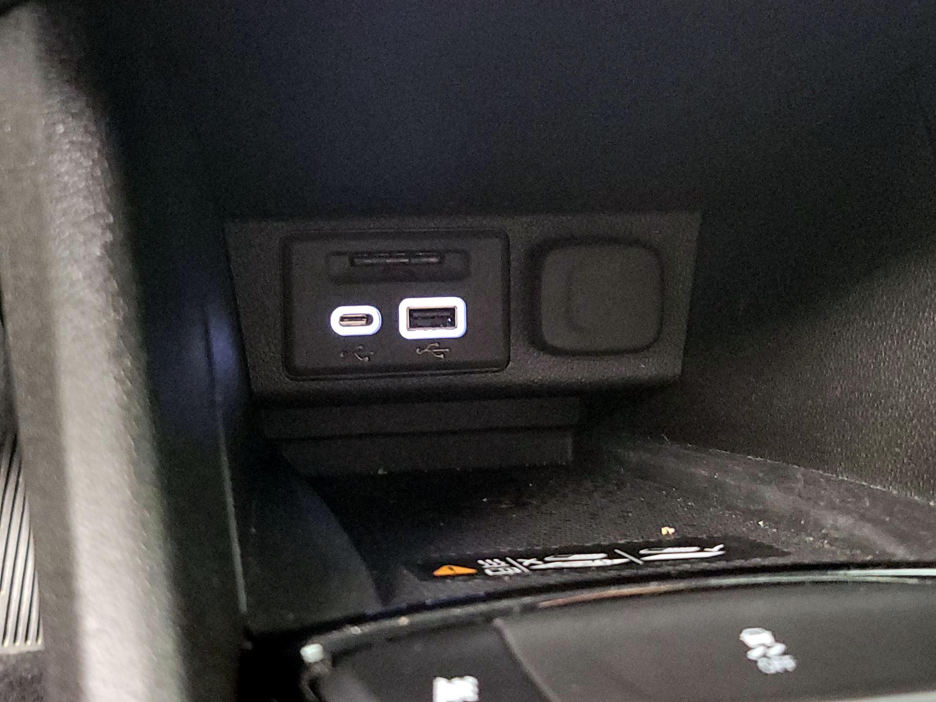 Thumbnail: 2023 Chevrolet Bolt EUV - 19