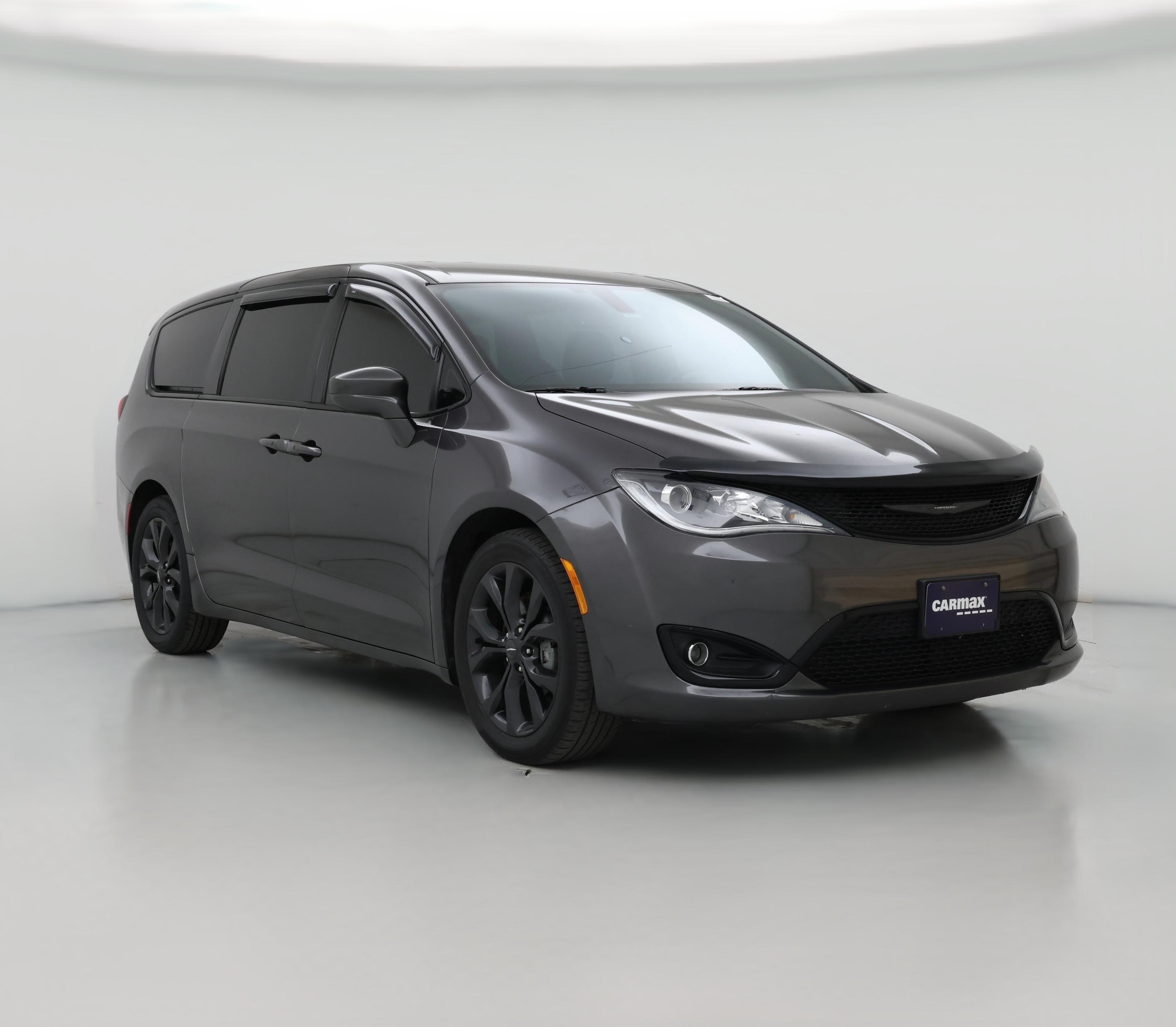 Thumbnail: 2019 Chrysler Pacifica - 1