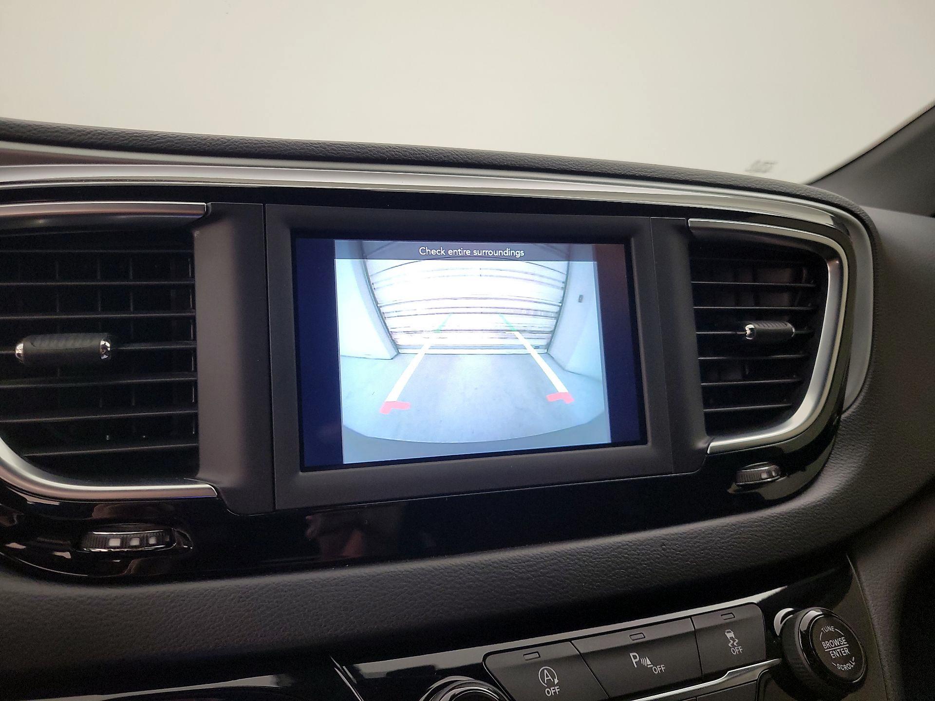 Thumbnail: 2019 Chrysler Pacifica - 14