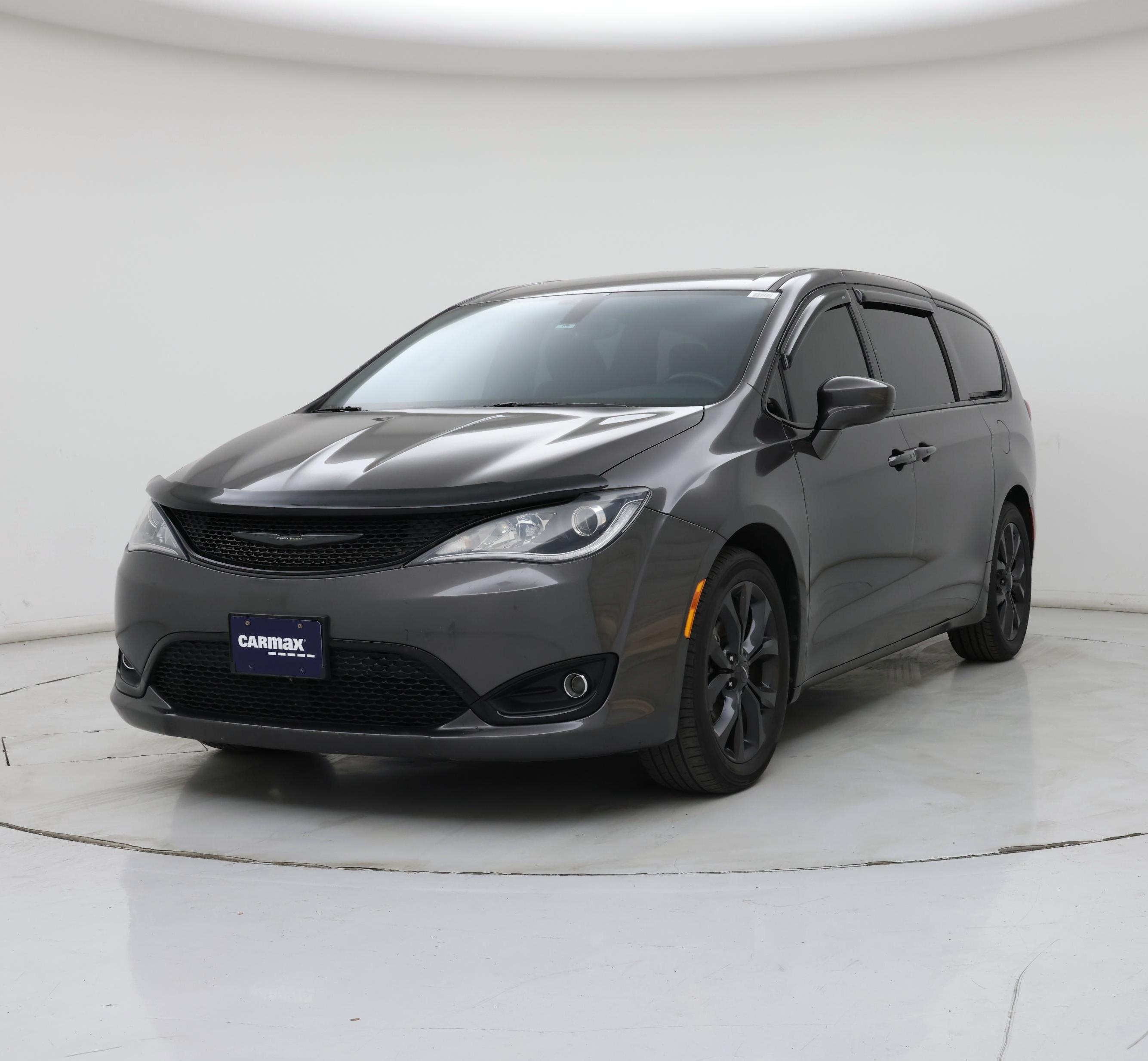 Thumbnail: 2019 Chrysler Pacifica - 4