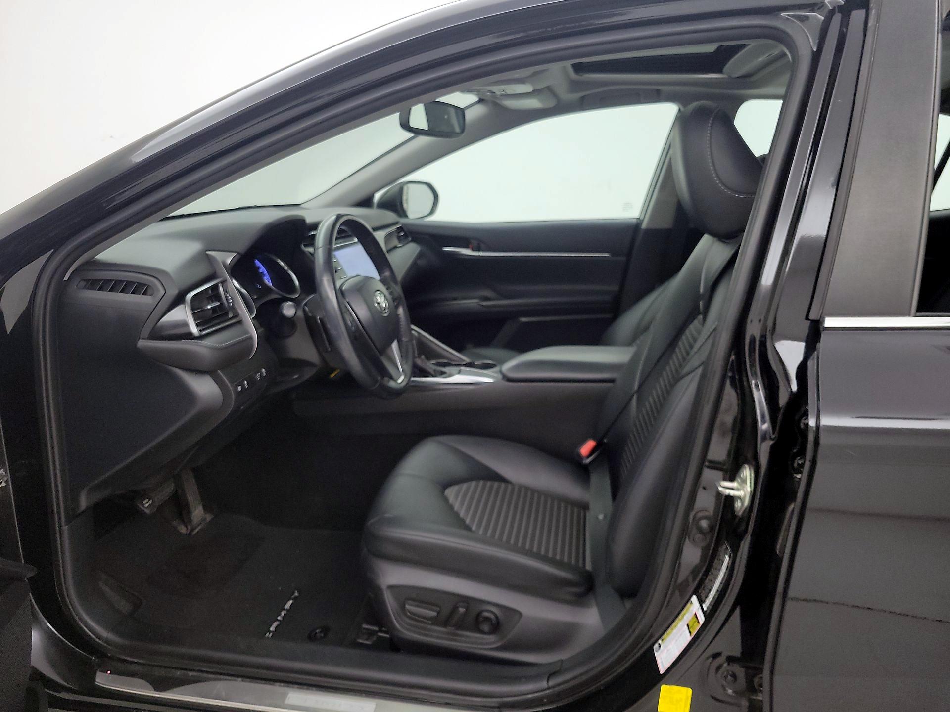 Thumbnail: 2019 Toyota Camry - 11