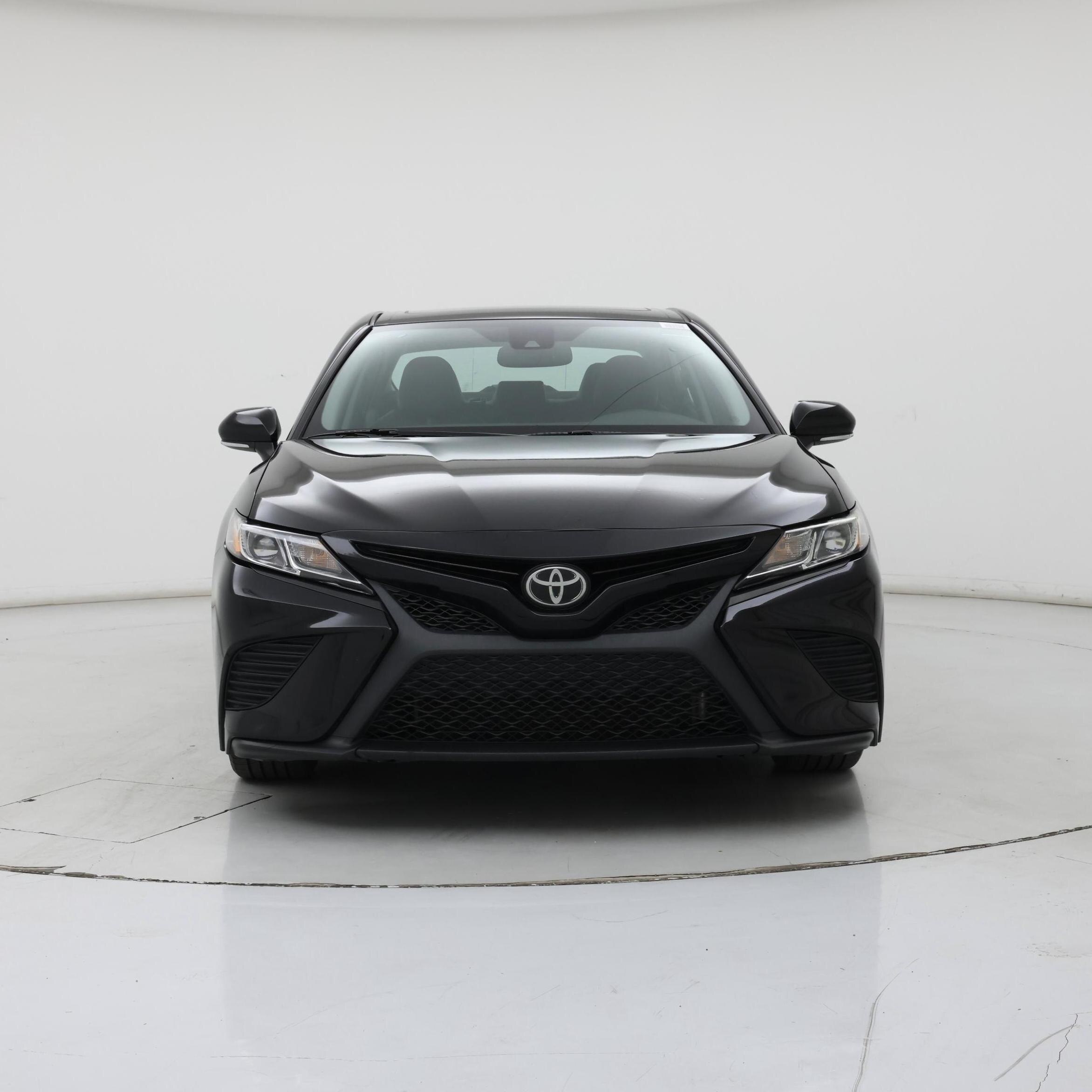 Thumbnail: 2019 Toyota Camry - 5