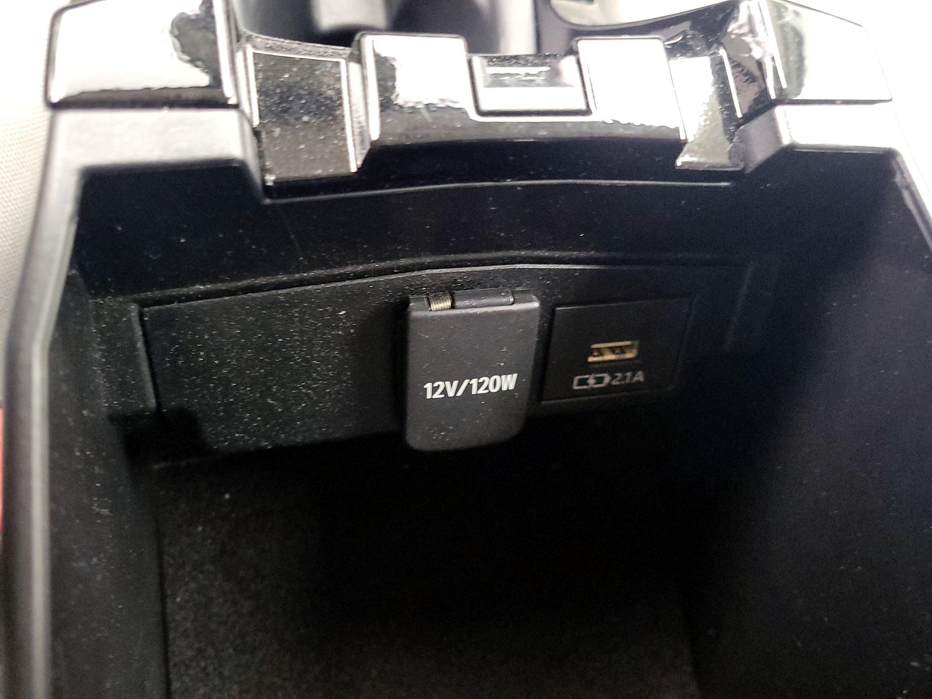 Thumbnail: 2021 Toyota Corolla - 18