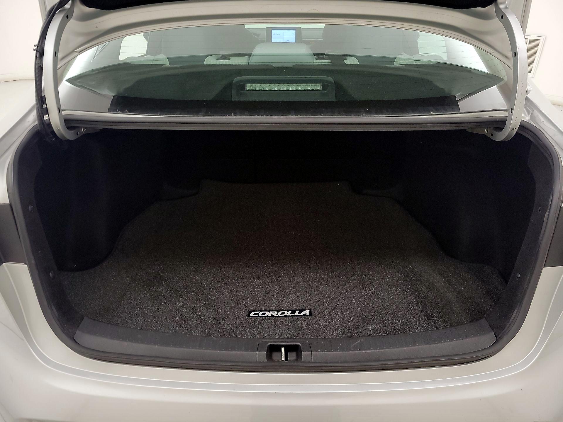 Thumbnail: 2021 Toyota Corolla - 20