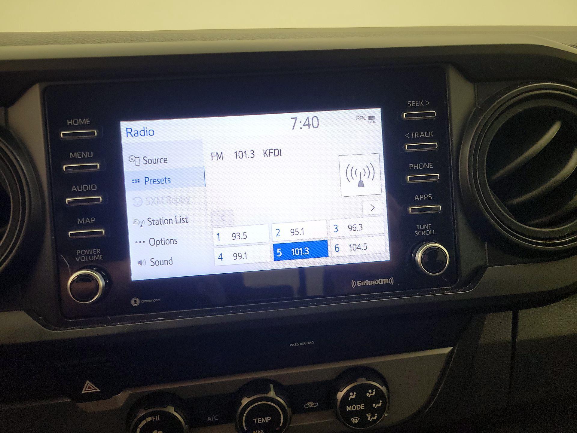 Thumbnail: 2023 Toyota Tacoma - 15