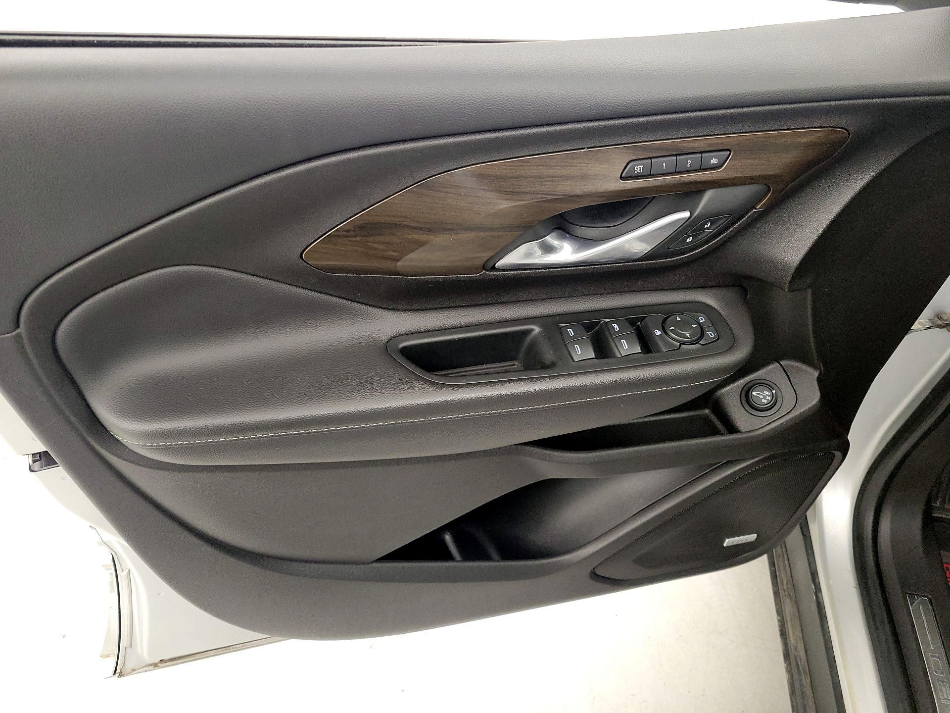 Thumbnail: 2018 GMC Terrain - 12