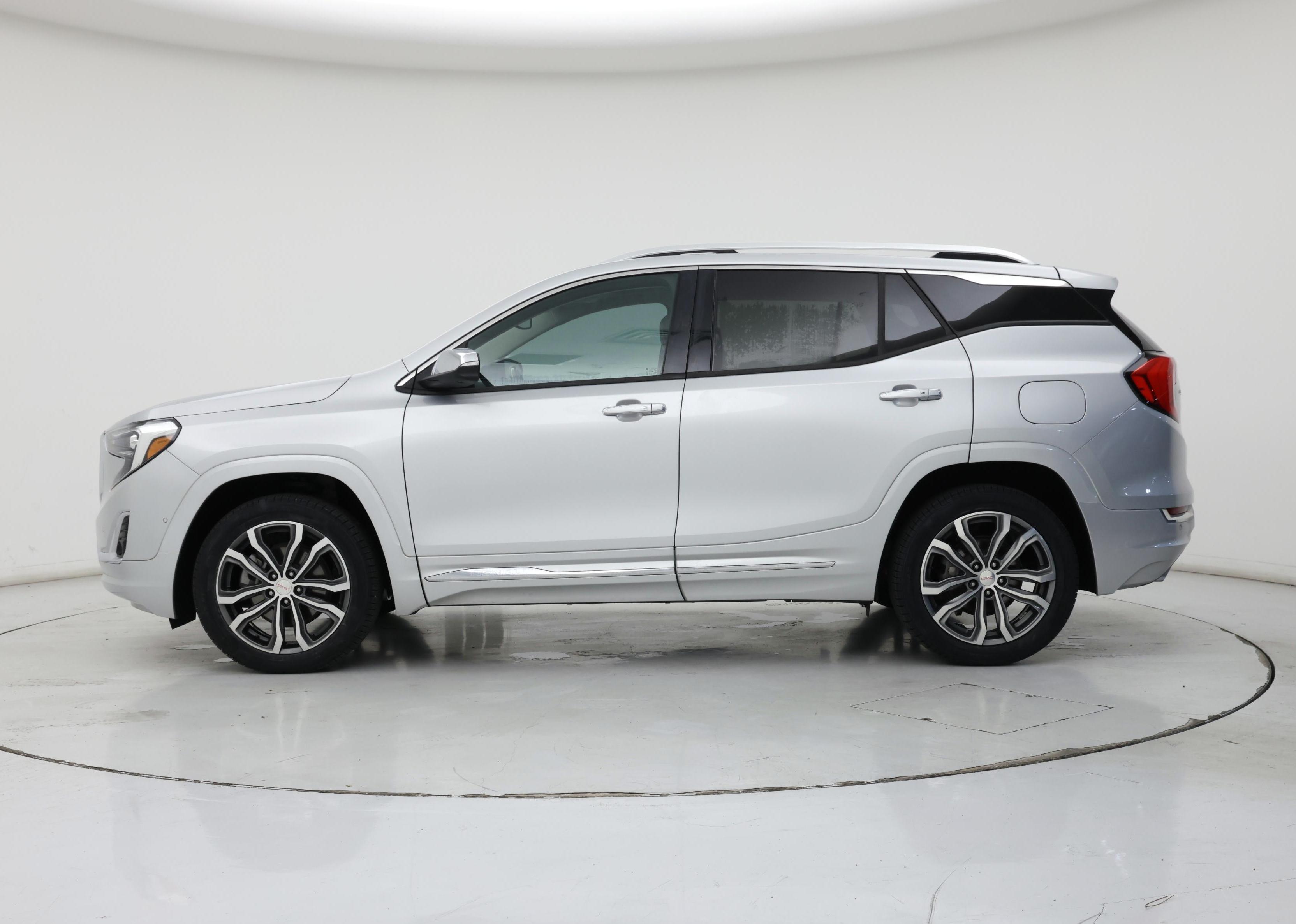 Thumbnail: 2018 GMC Terrain - 3