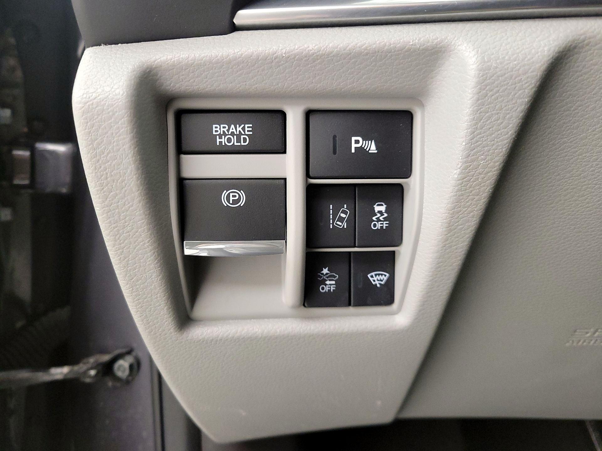 Thumbnail: 2017 Acura MDX - 13