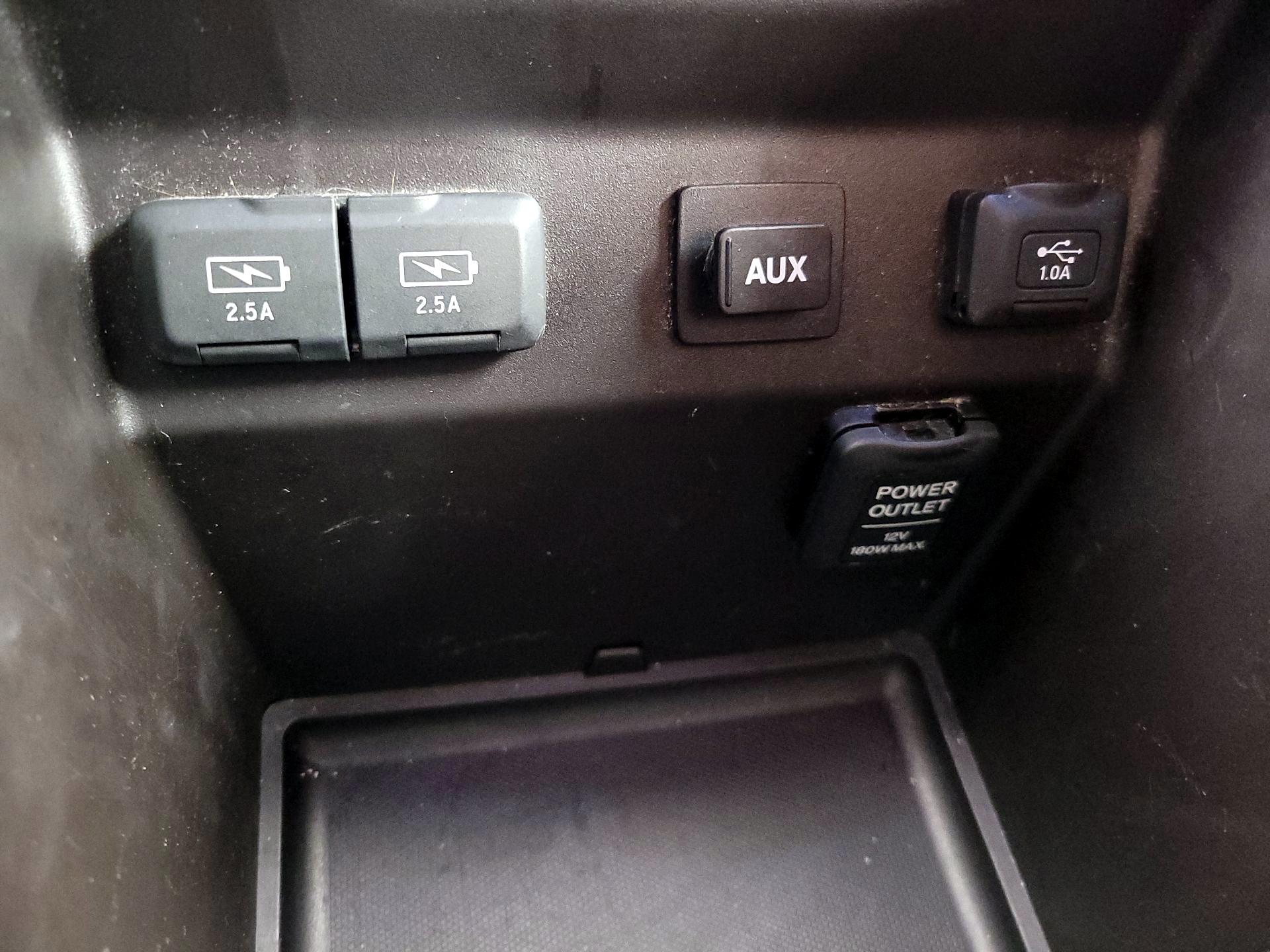 Thumbnail: 2017 Acura MDX - 19