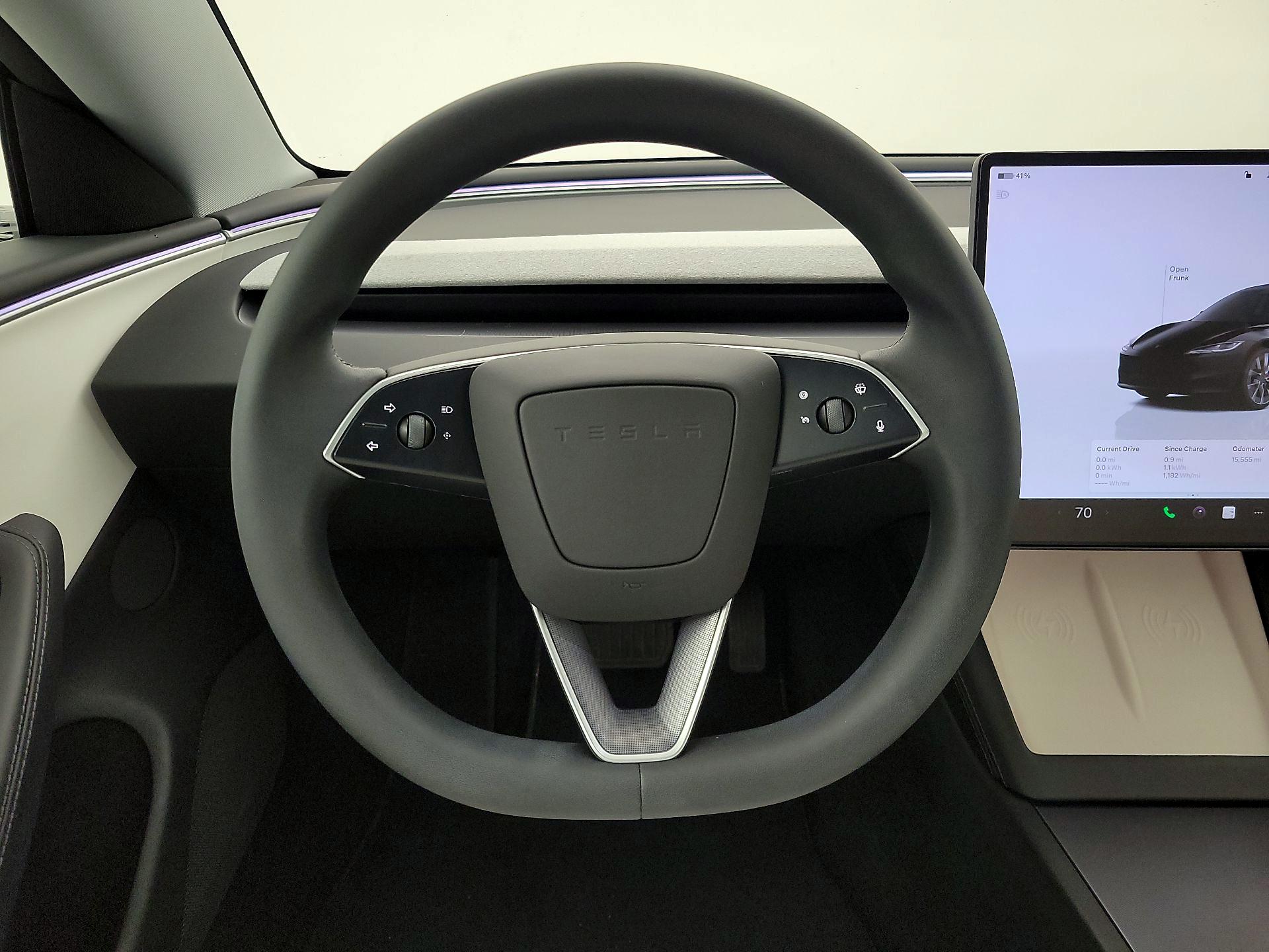 Thumbnail: 2025 Tesla Model 3 - 10