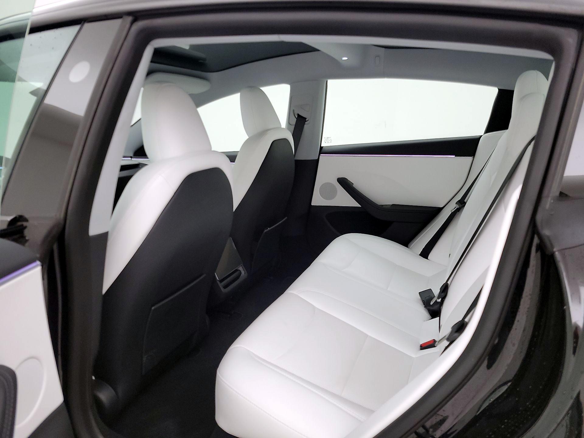 Thumbnail: 2025 Tesla Model 3 - 20