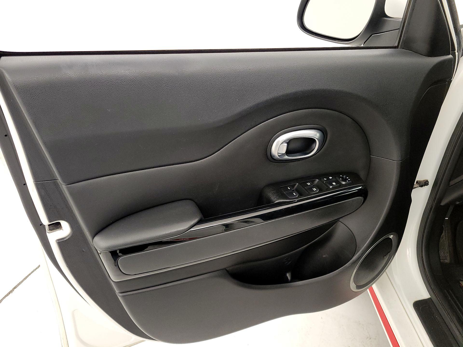 Thumbnail: 2014 Kia Soul - 12