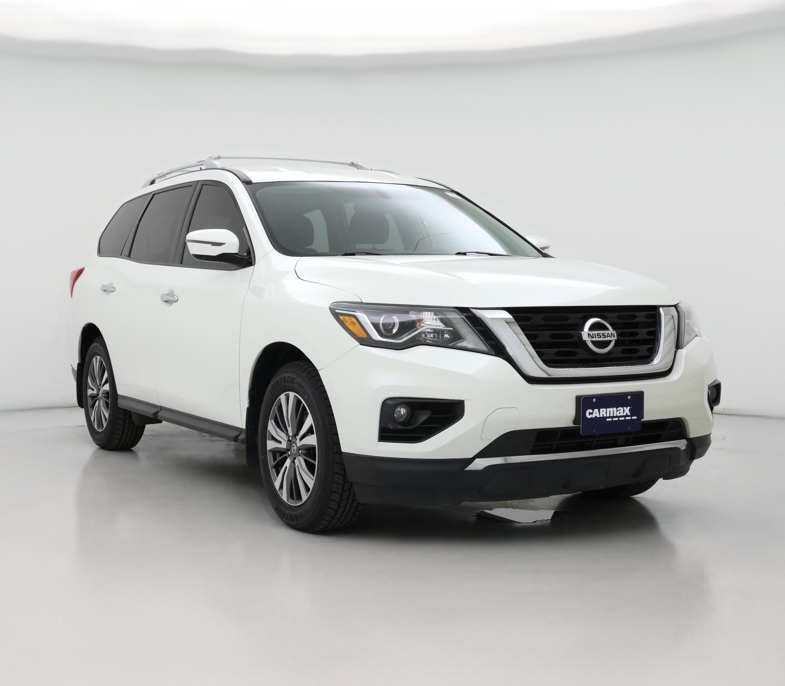 Thumbnail: 2017 Nissan Pathfinder - 1