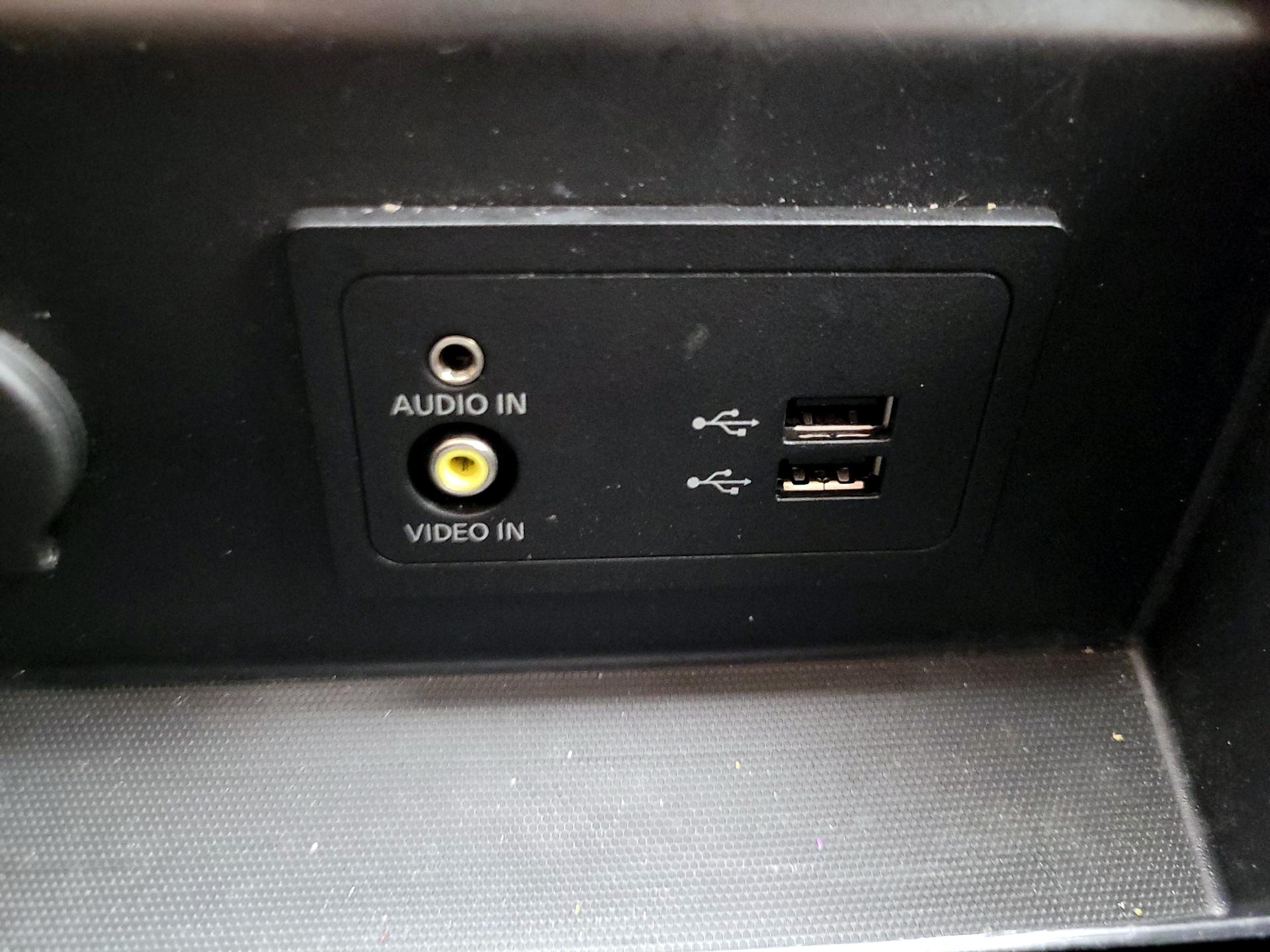 Thumbnail: 2017 Nissan Pathfinder - 18