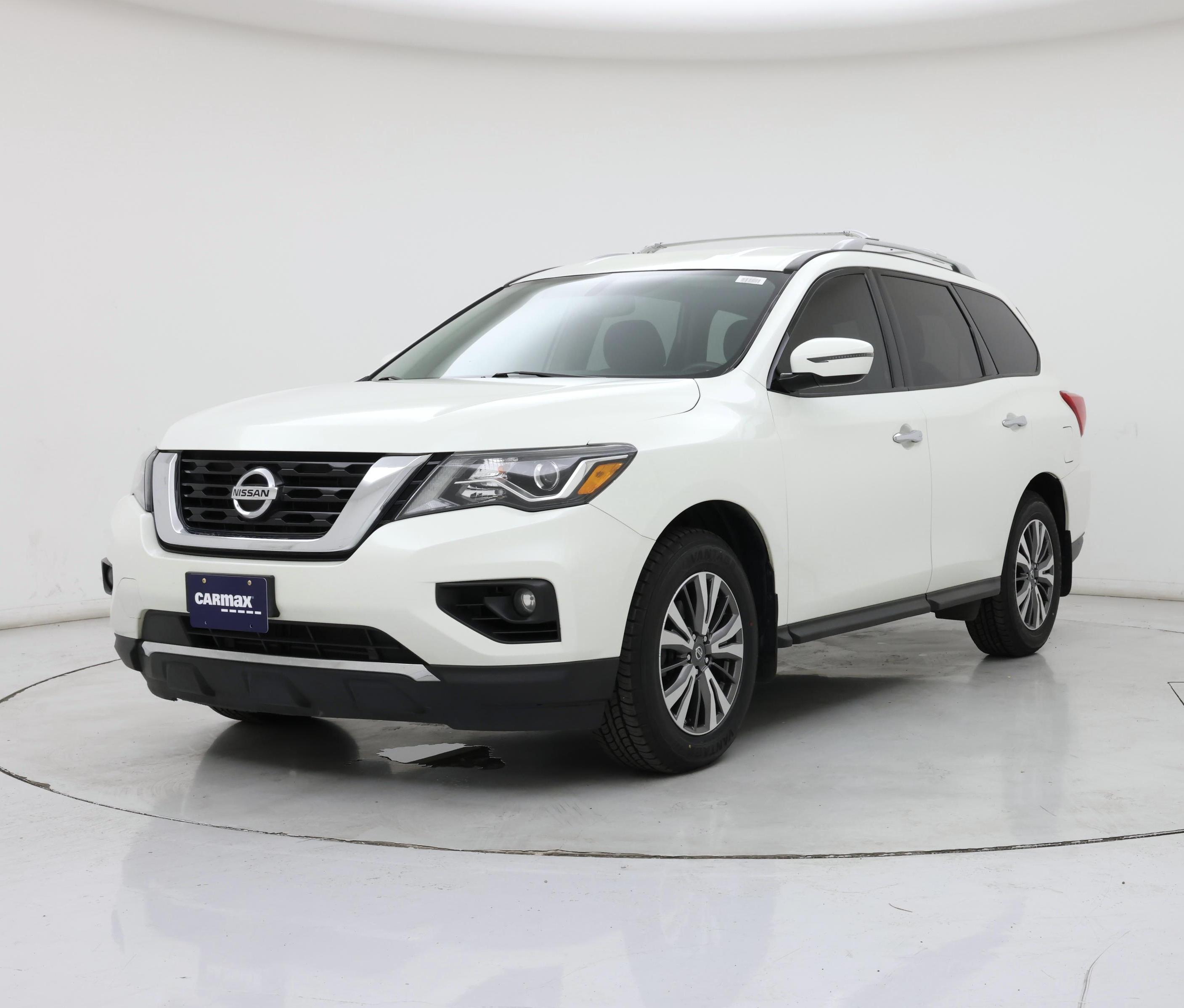 Thumbnail: 2017 Nissan Pathfinder - 4