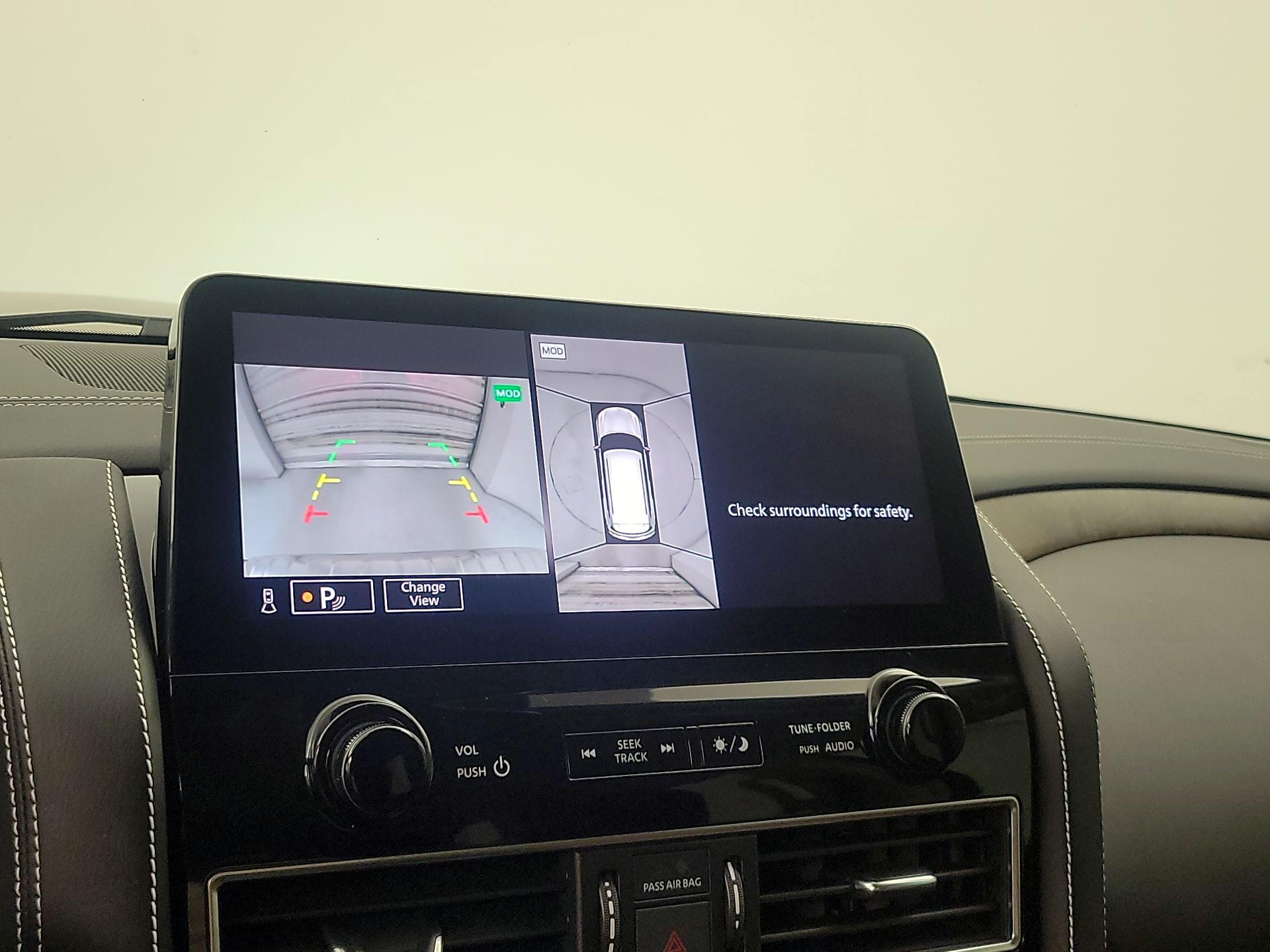 Thumbnail: 2022 INFINITI QX80 - 15