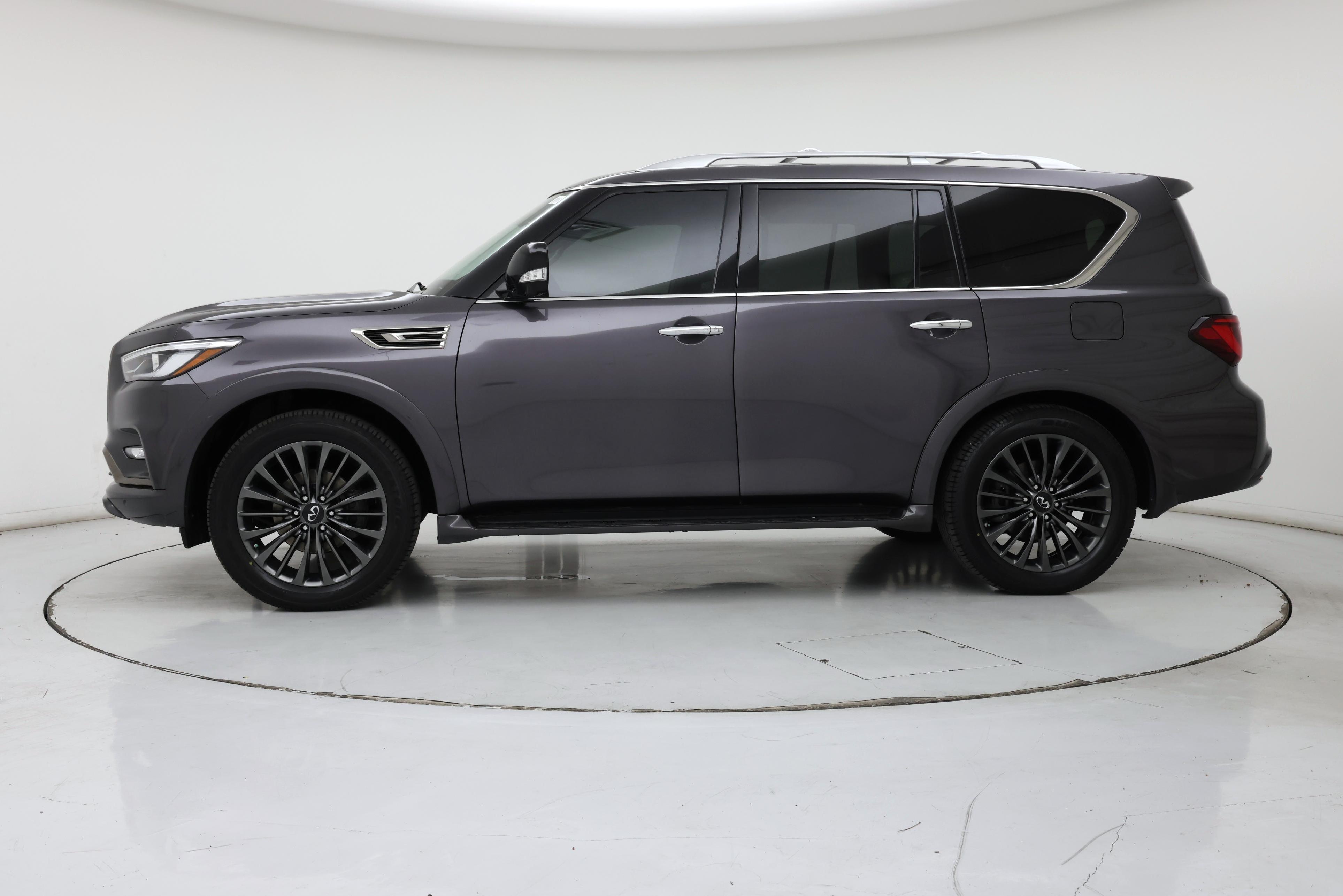 Thumbnail: 2022 INFINITI QX80 - 3