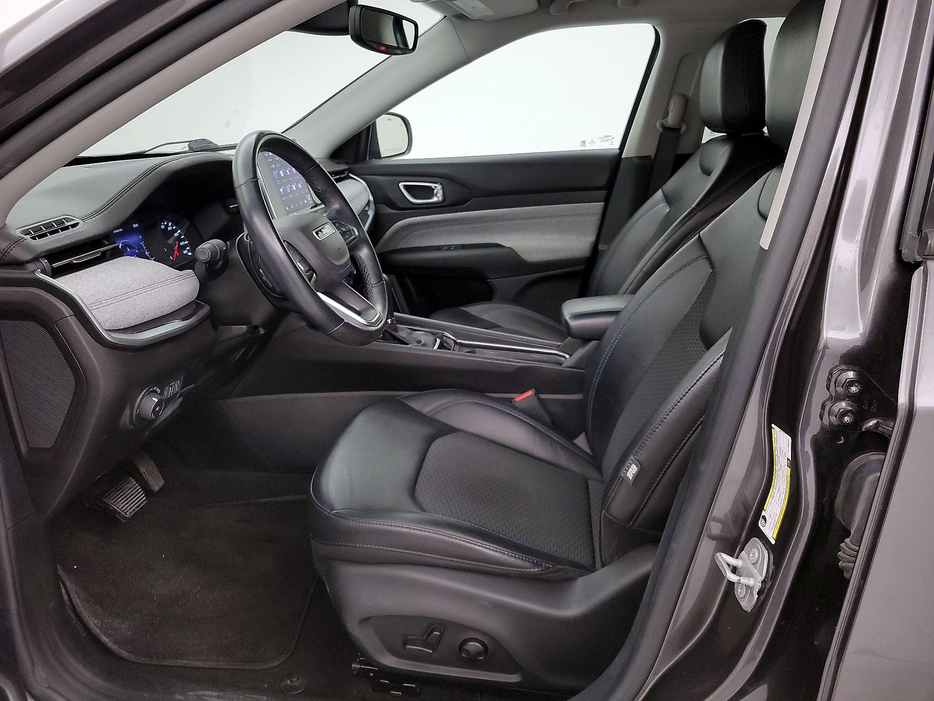 Thumbnail: 2022 Jeep Compass - 11