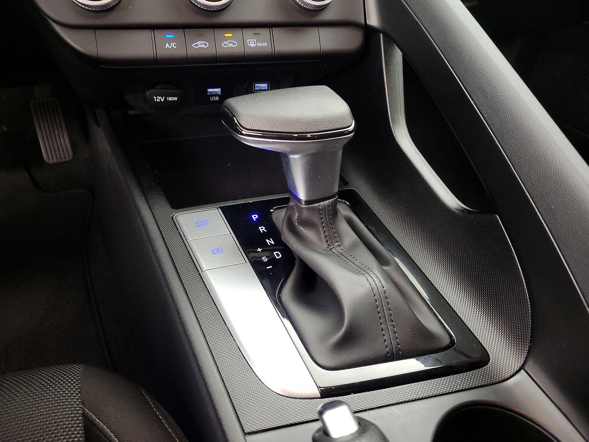 Thumbnail: 2023 Hyundai Elantra - 17