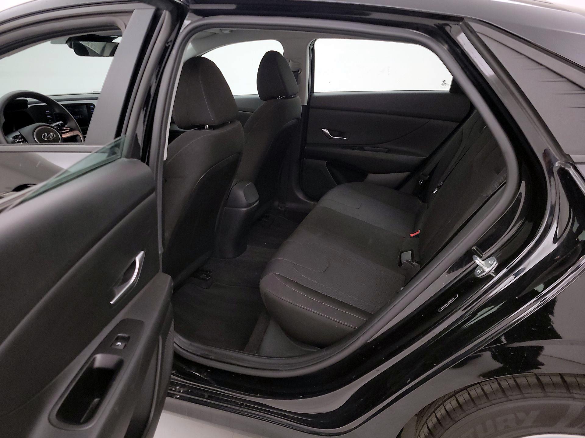 Thumbnail: 2023 Hyundai Elantra - 19