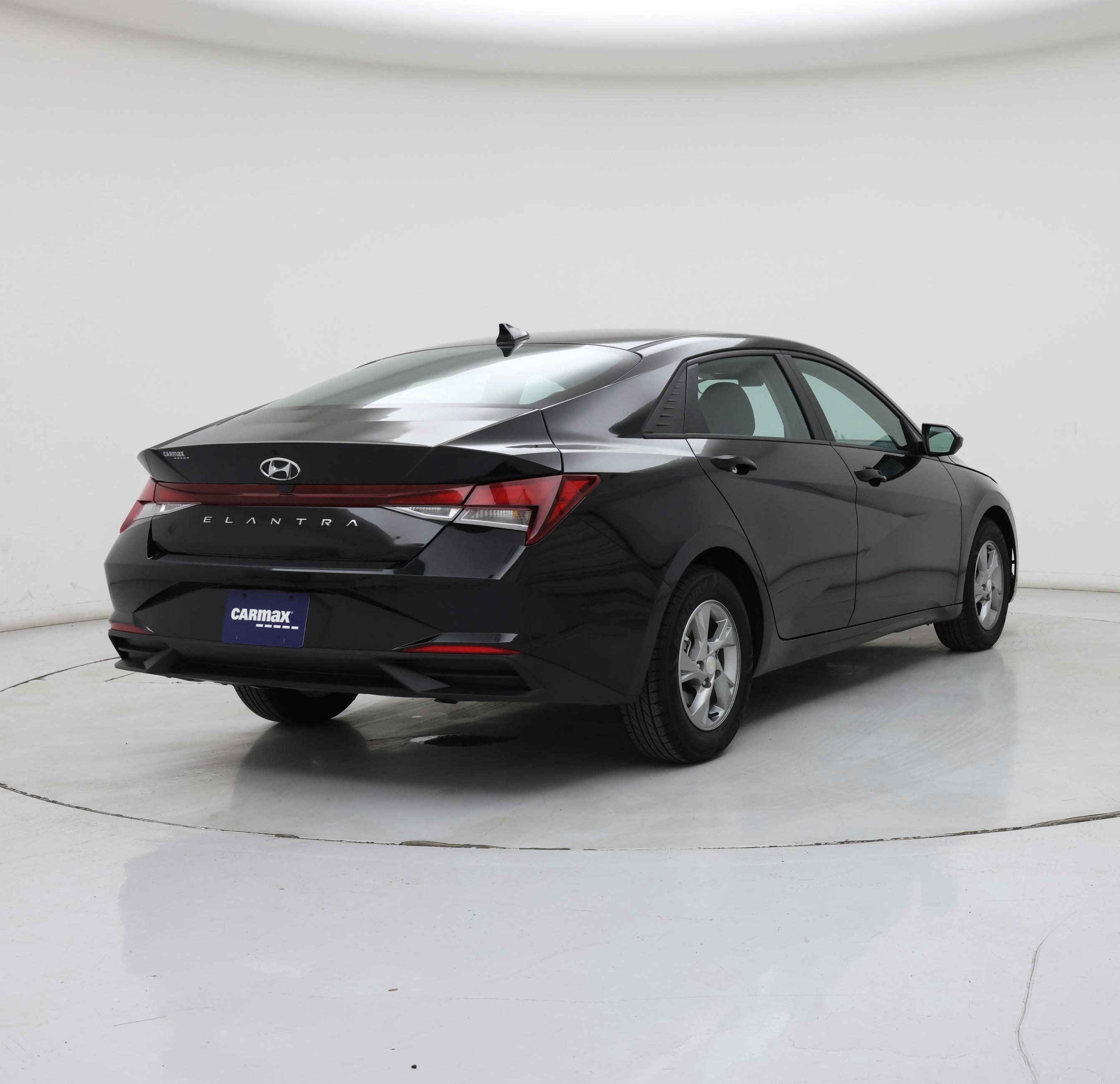 Thumbnail: 2023 Hyundai Elantra - 8