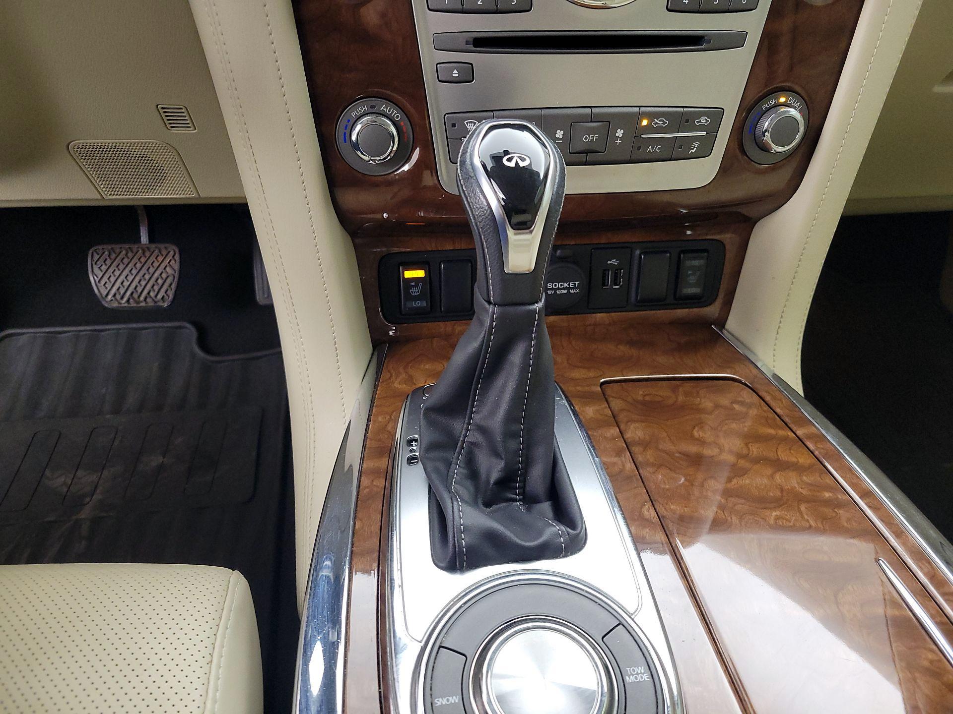 Thumbnail: 2019 INFINITI QX80 - 18