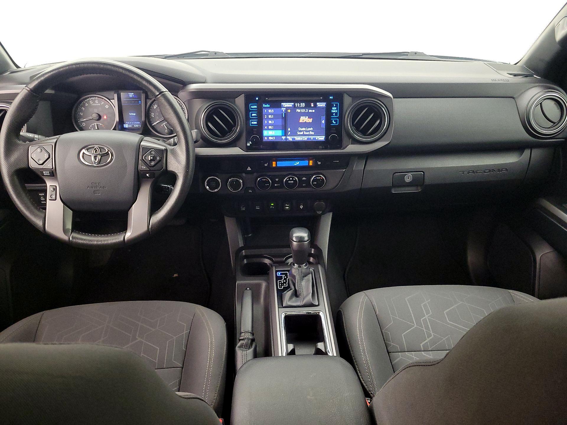 Thumbnail: 2016 Toyota Tacoma - 9