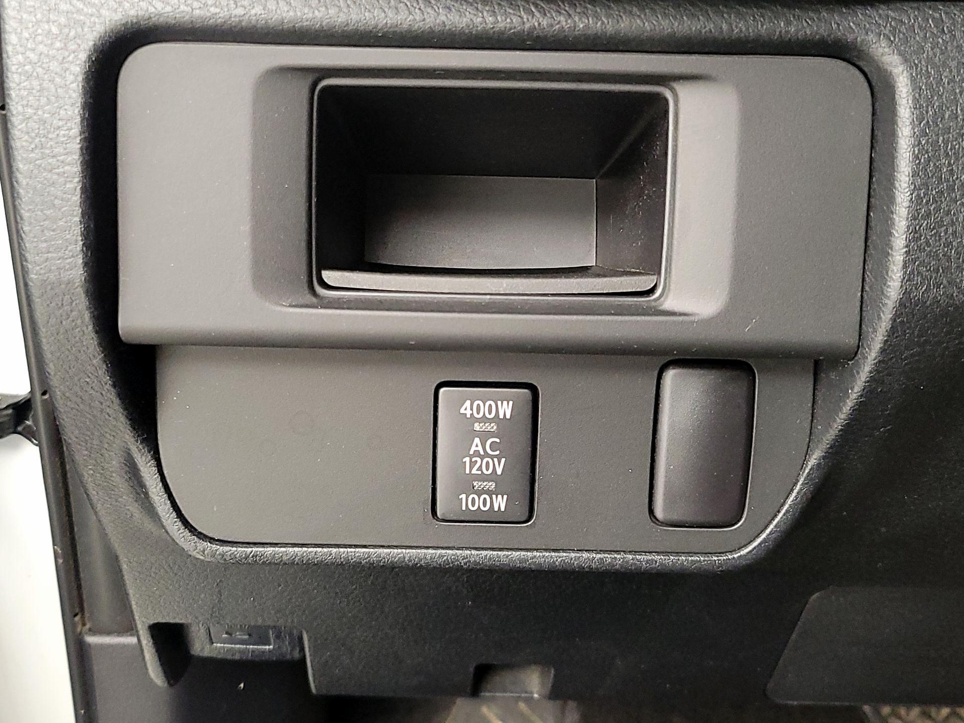 Thumbnail: 2016 Toyota Tacoma - 13