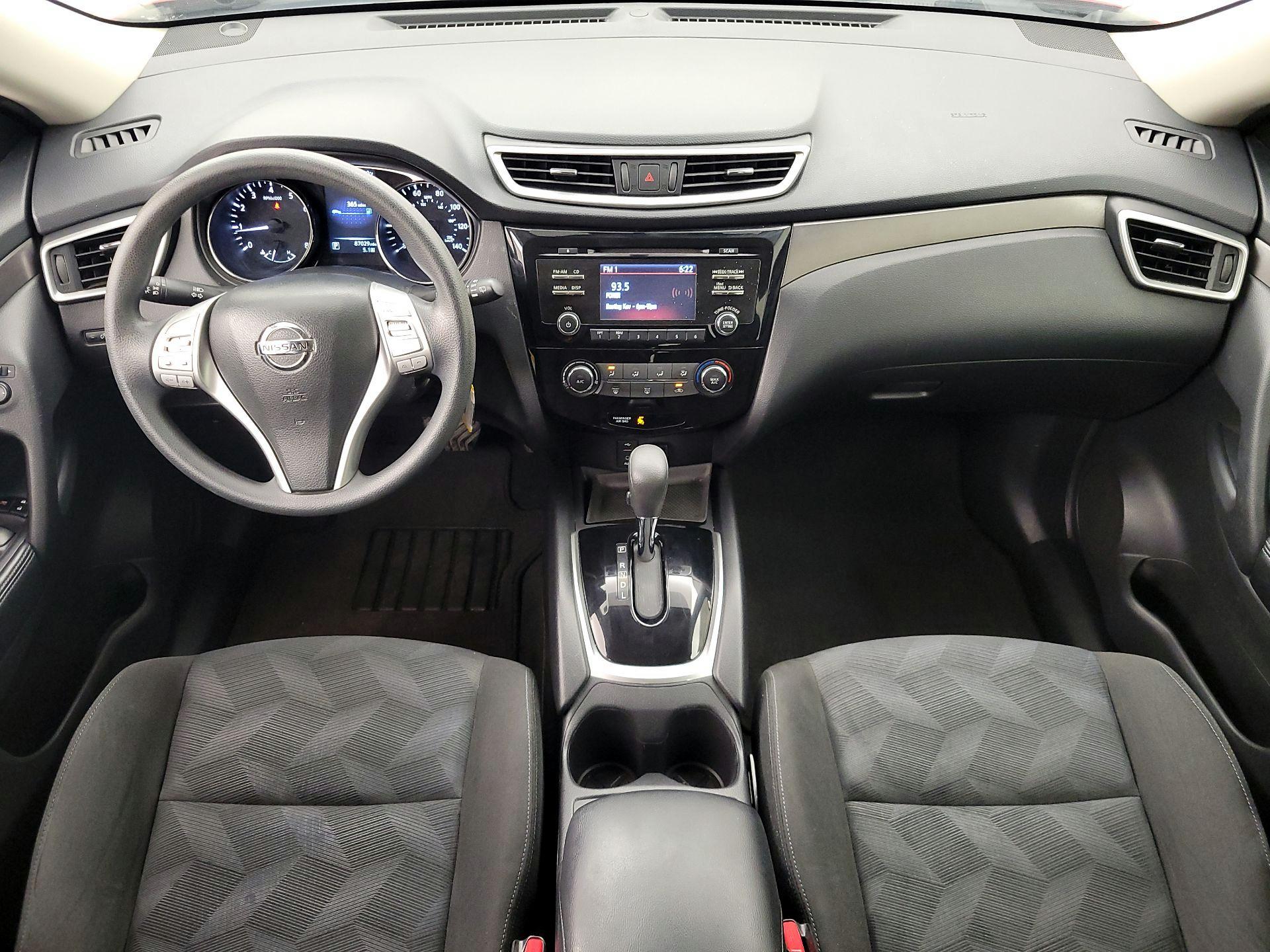 Thumbnail: 2015 Nissan Rogue - 9