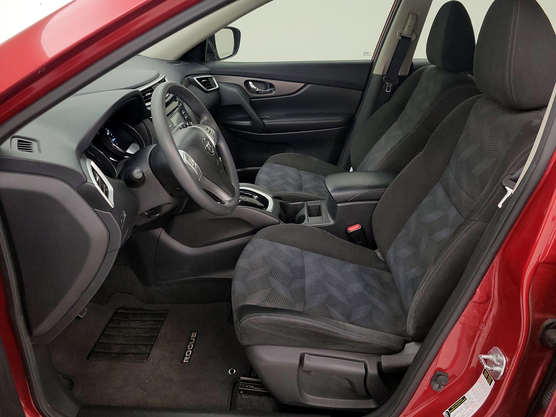 Thumbnail: 2015 Nissan Rogue - 11