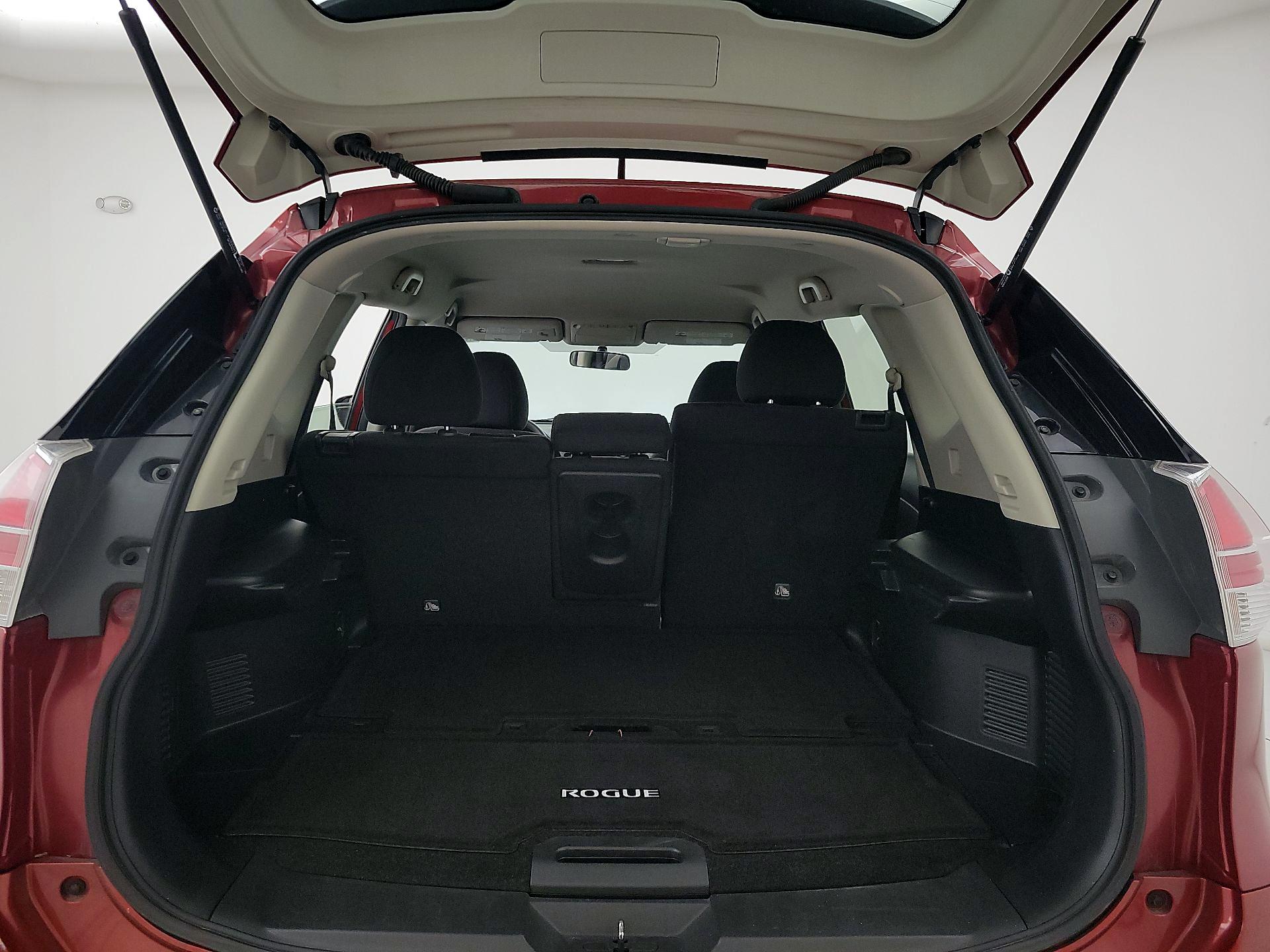 Thumbnail: 2015 Nissan Rogue - 20