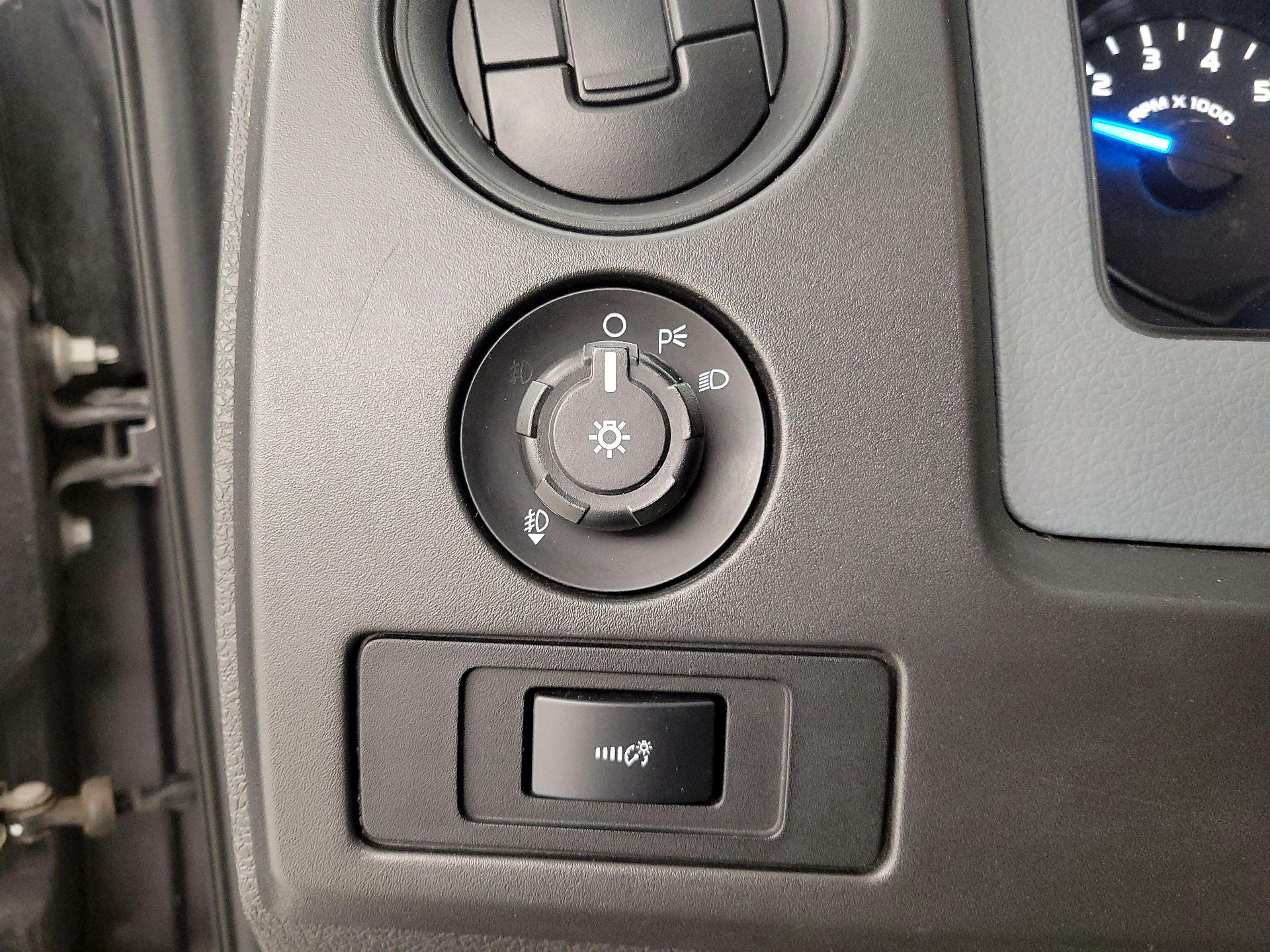 Thumbnail: 2014 Ford F-150 - 13