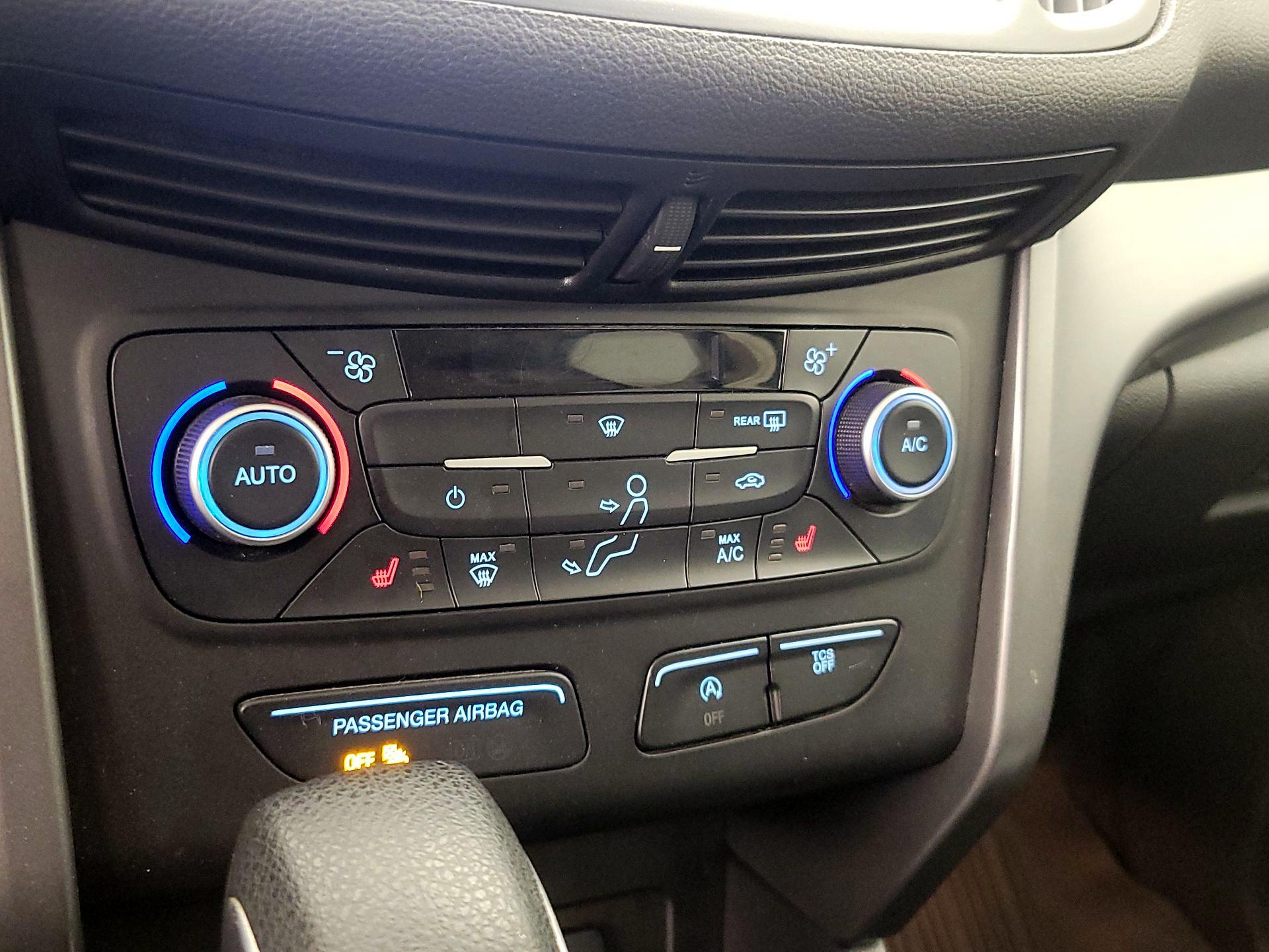 Thumbnail: 2018 Ford Escape - 16