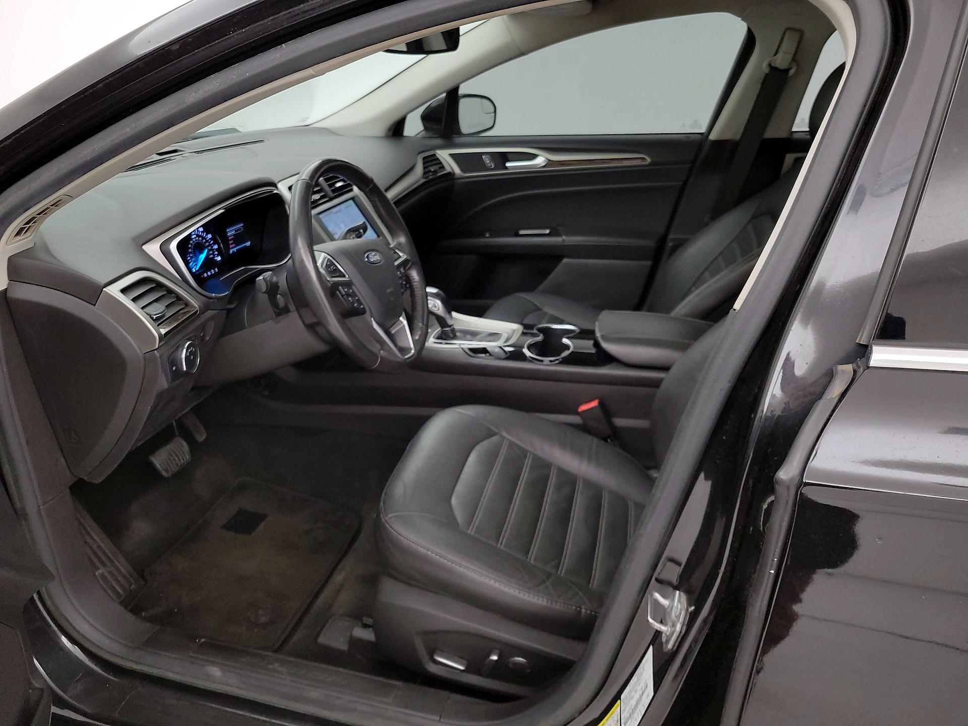 Thumbnail: 2015 Ford Fusion - 11