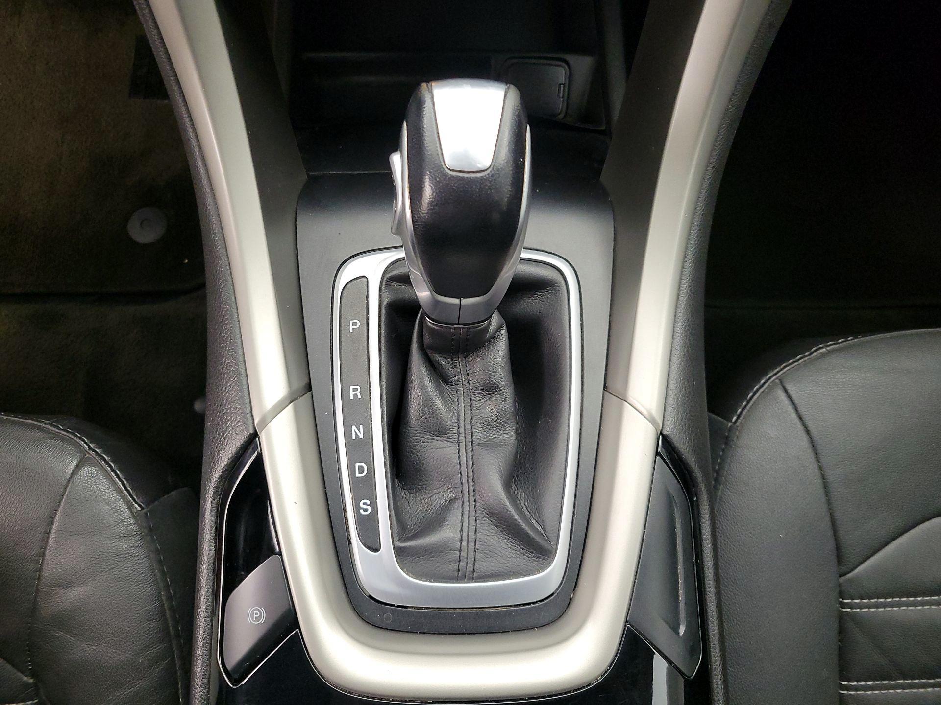 Thumbnail: 2015 Ford Fusion - 18