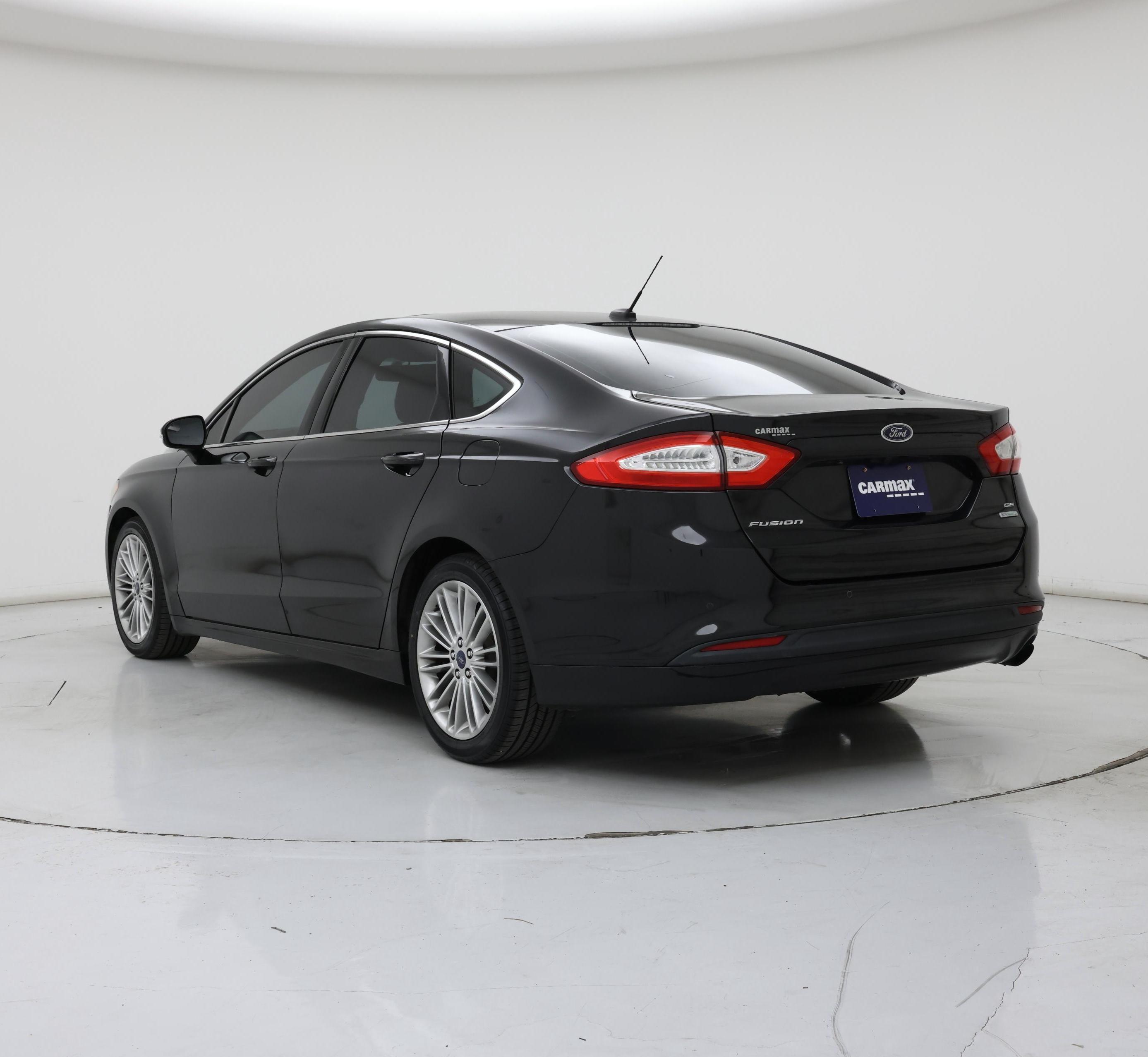 Thumbnail: 2015 Ford Fusion - 2