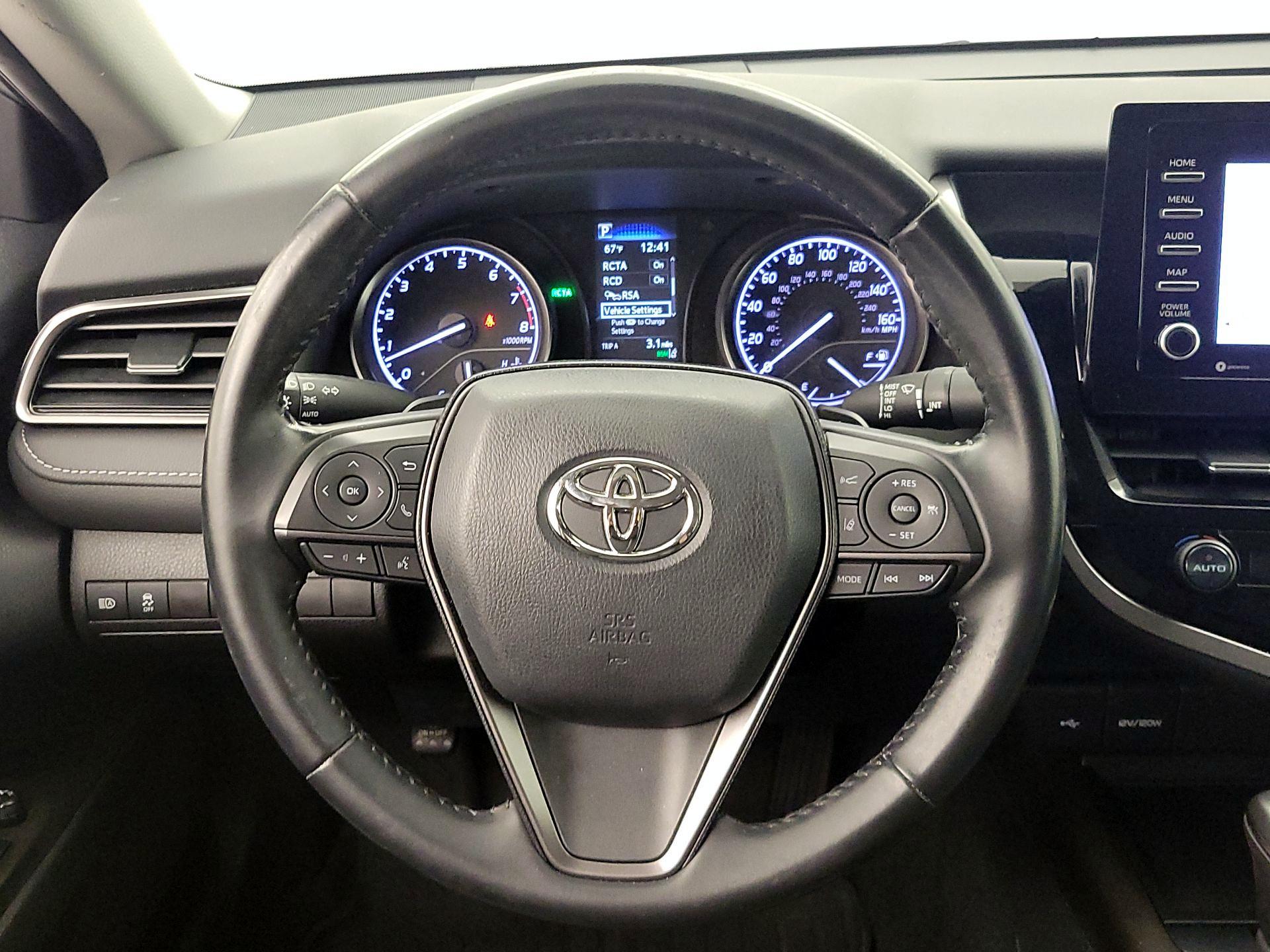 Thumbnail: 2021 Toyota Camry - 10