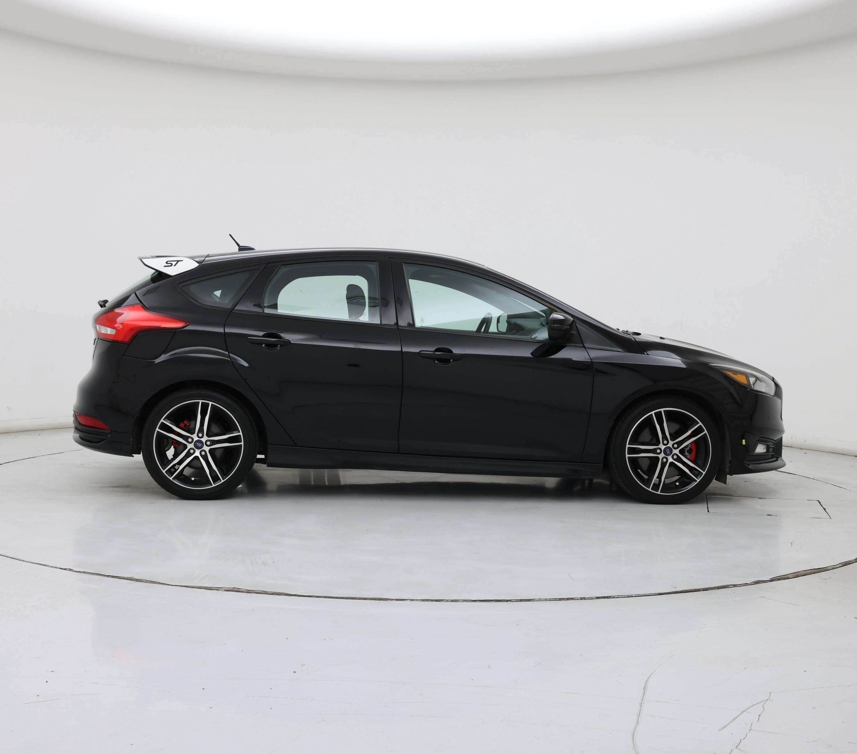 Thumbnail: 2018 Ford Focus - 7