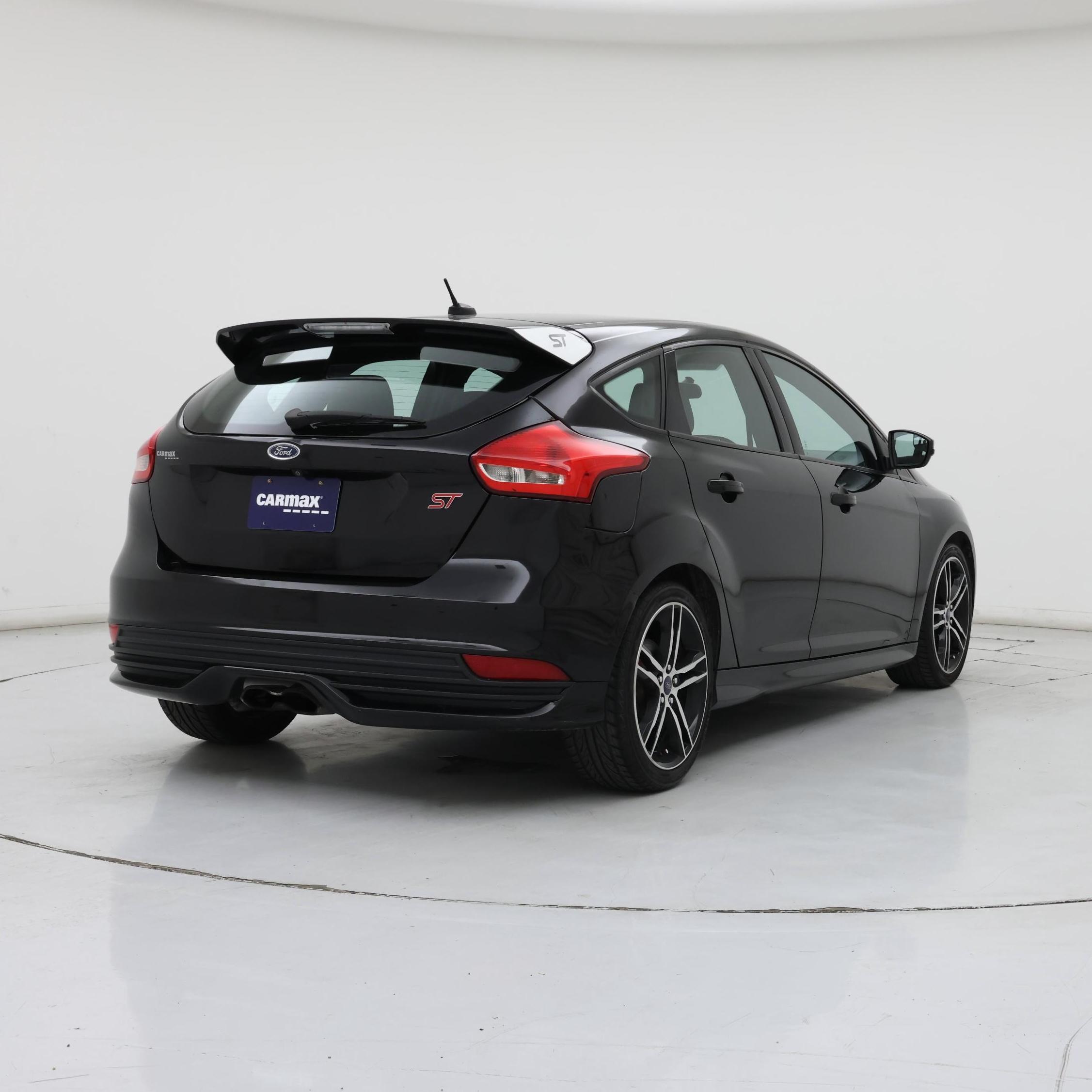 Thumbnail: 2018 Ford Focus - 8