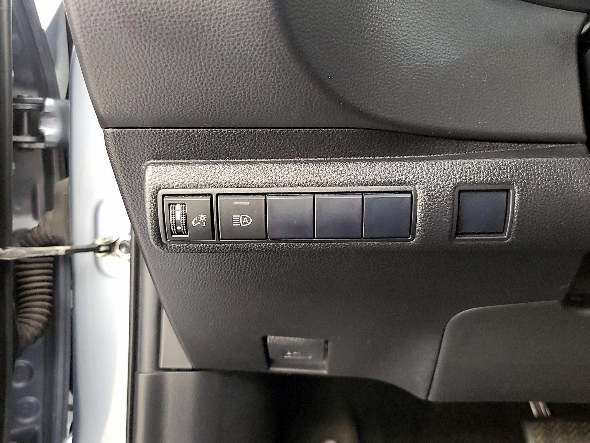 Thumbnail: 2020 Toyota Corolla - 13