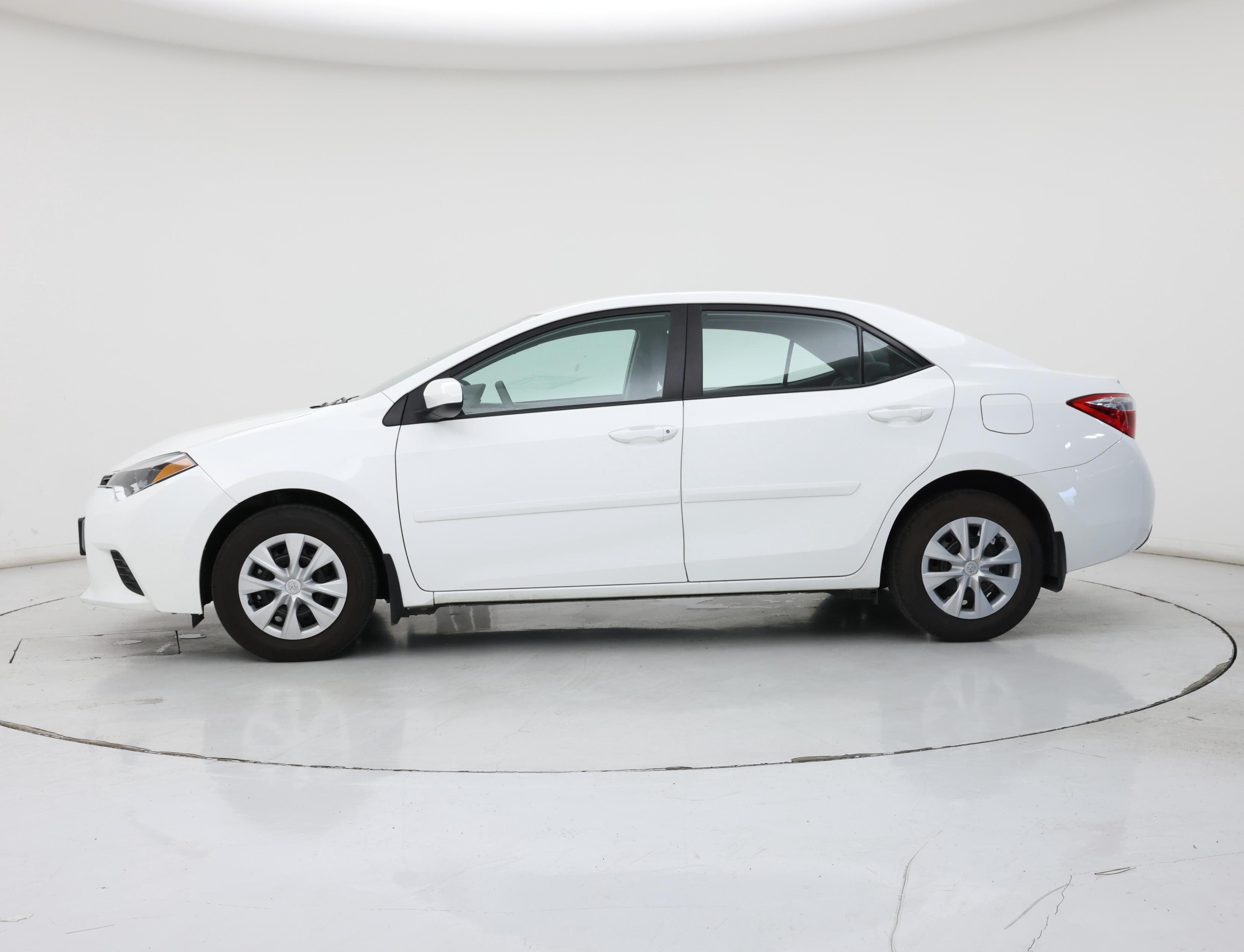 Thumbnail: 2016 Toyota Corolla - 3