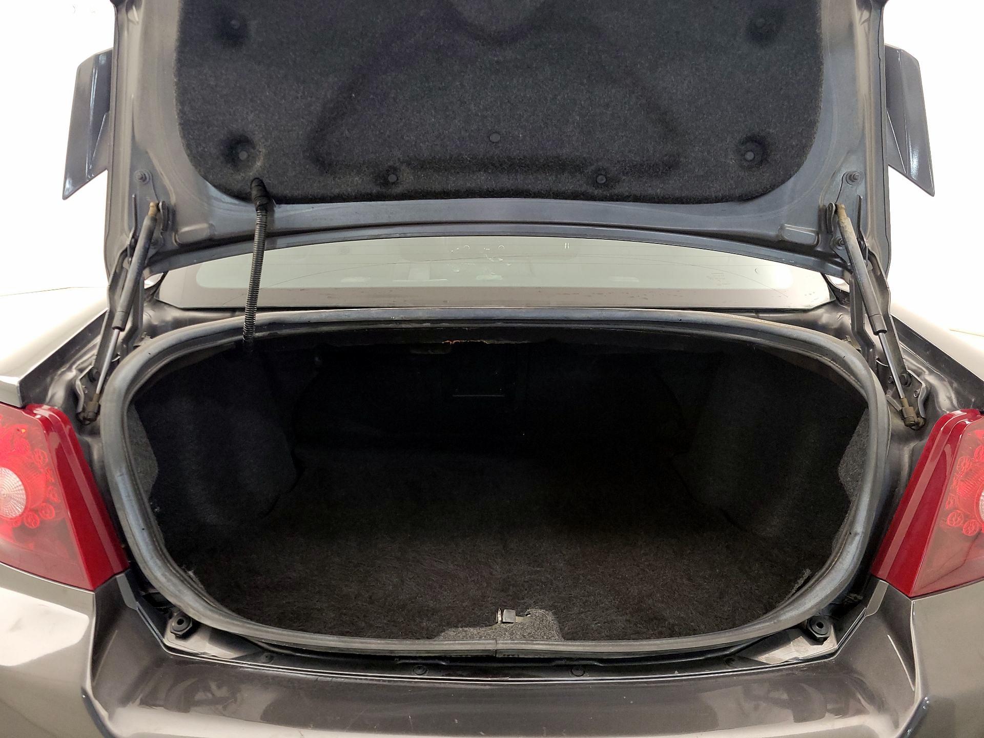 Thumbnail: 2014 Dodge Avenger - 18