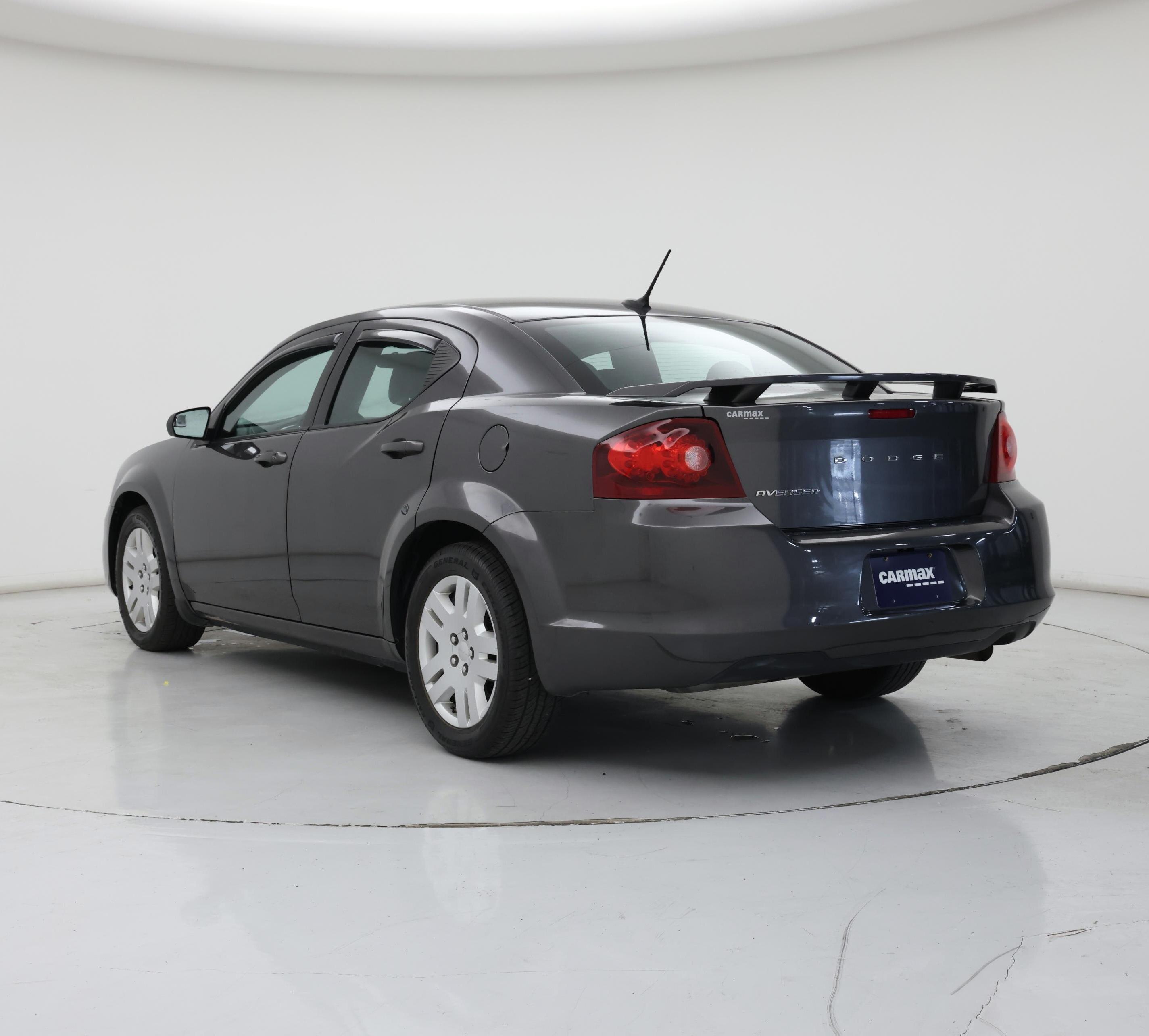 Thumbnail: 2014 Dodge Avenger - 2