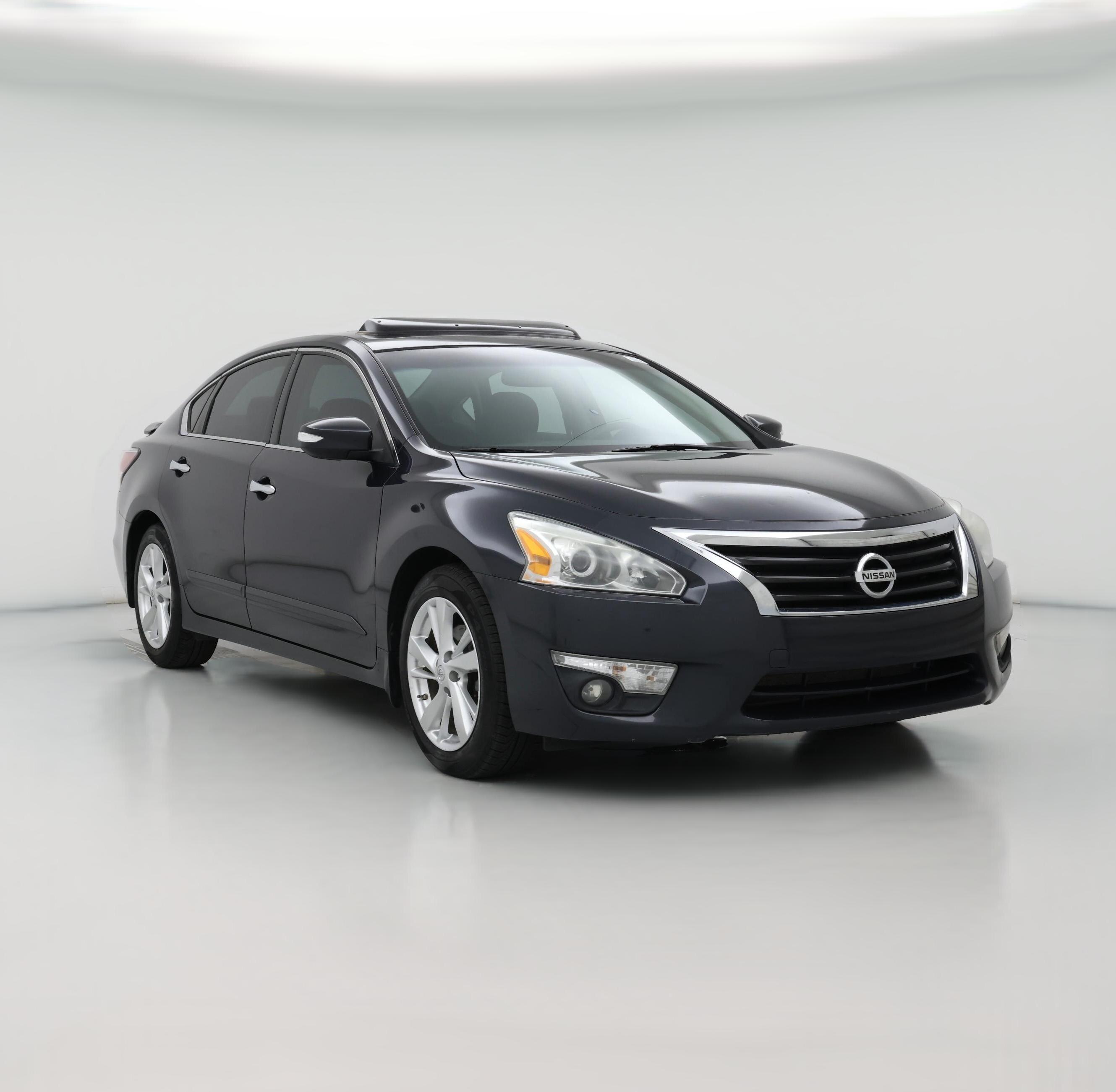 Thumbnail: 2015 Nissan Altima - 1