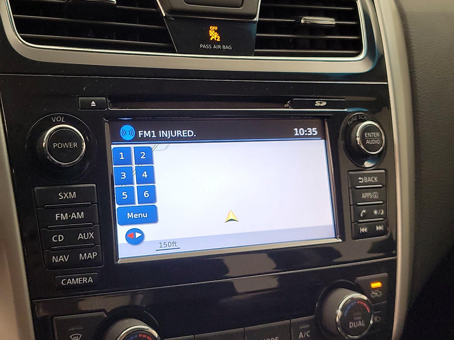 Thumbnail: 2015 Nissan Altima - 14